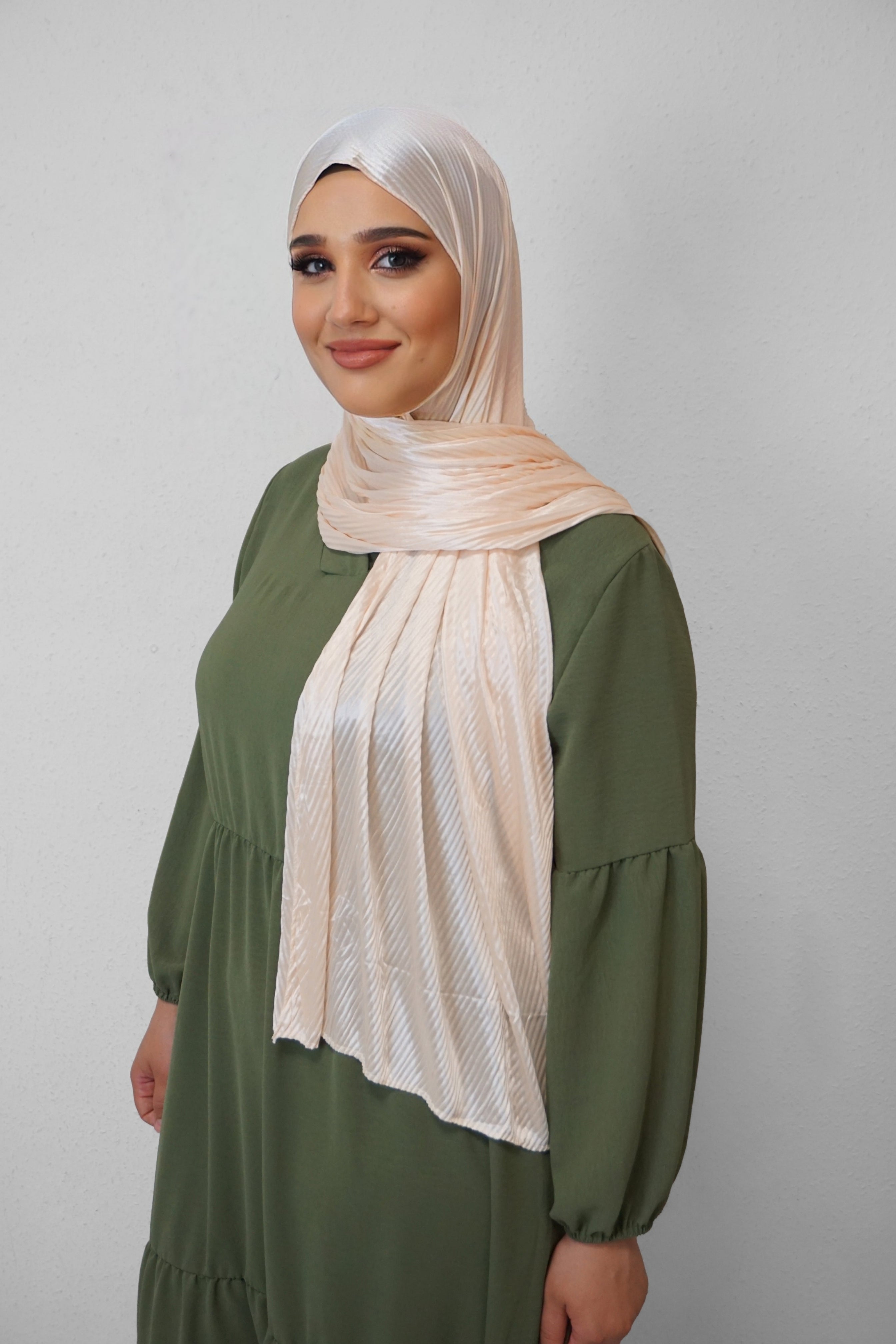 Satin Hijab Plissiert Light-Rose