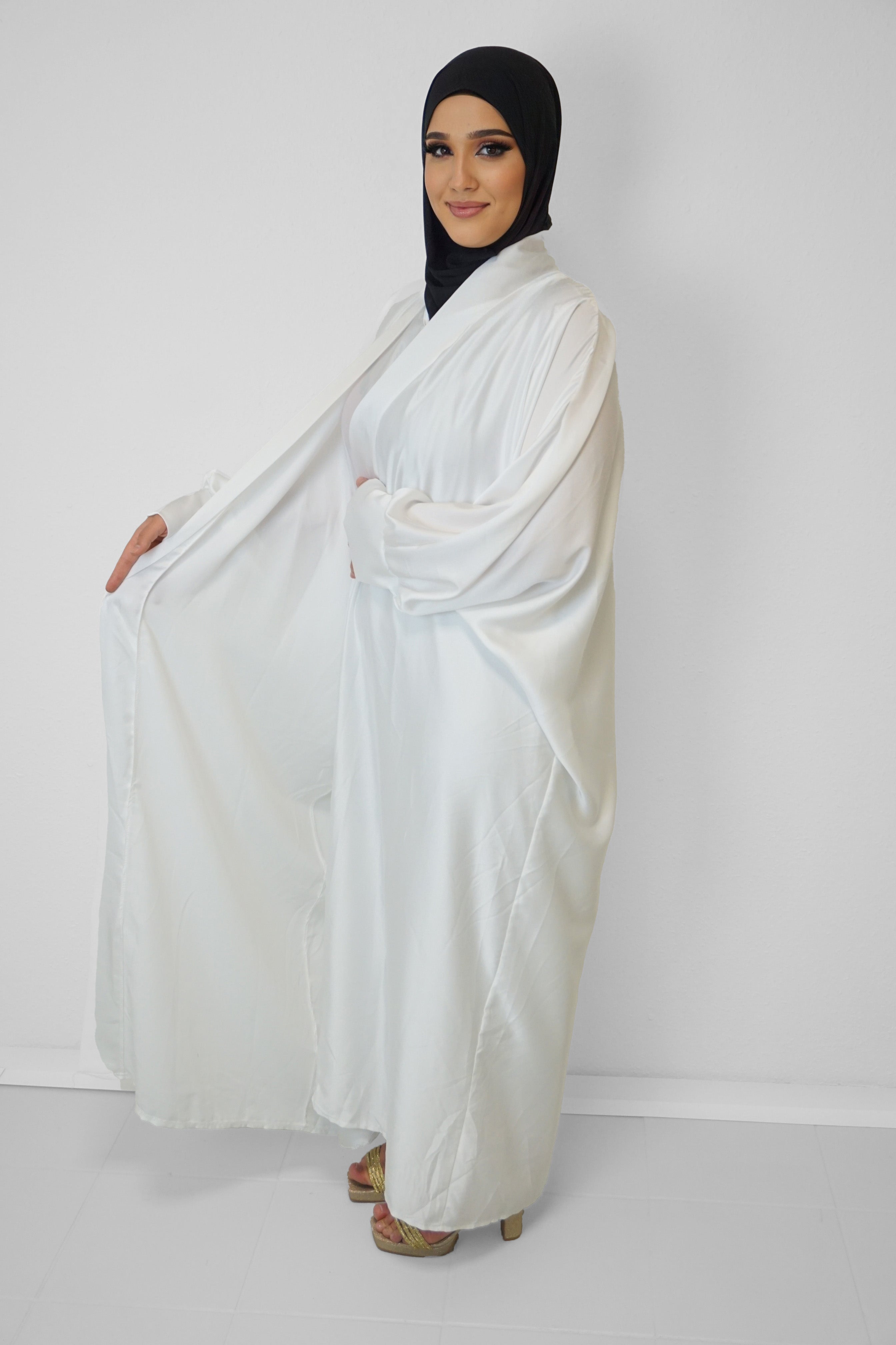 Satin-Abaya Nilofar Weiss