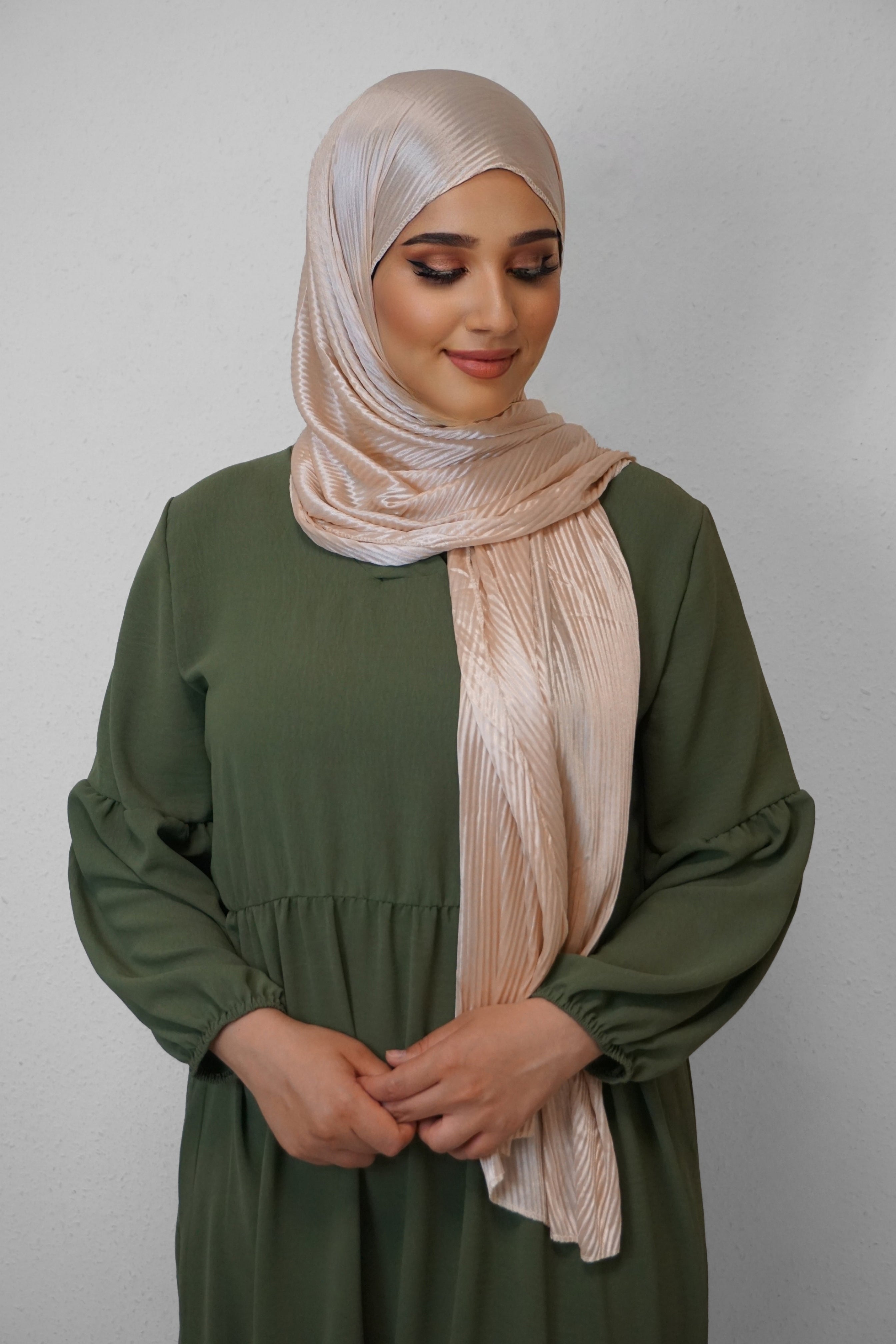 Satin Hijab Plissiert Dark-Rose