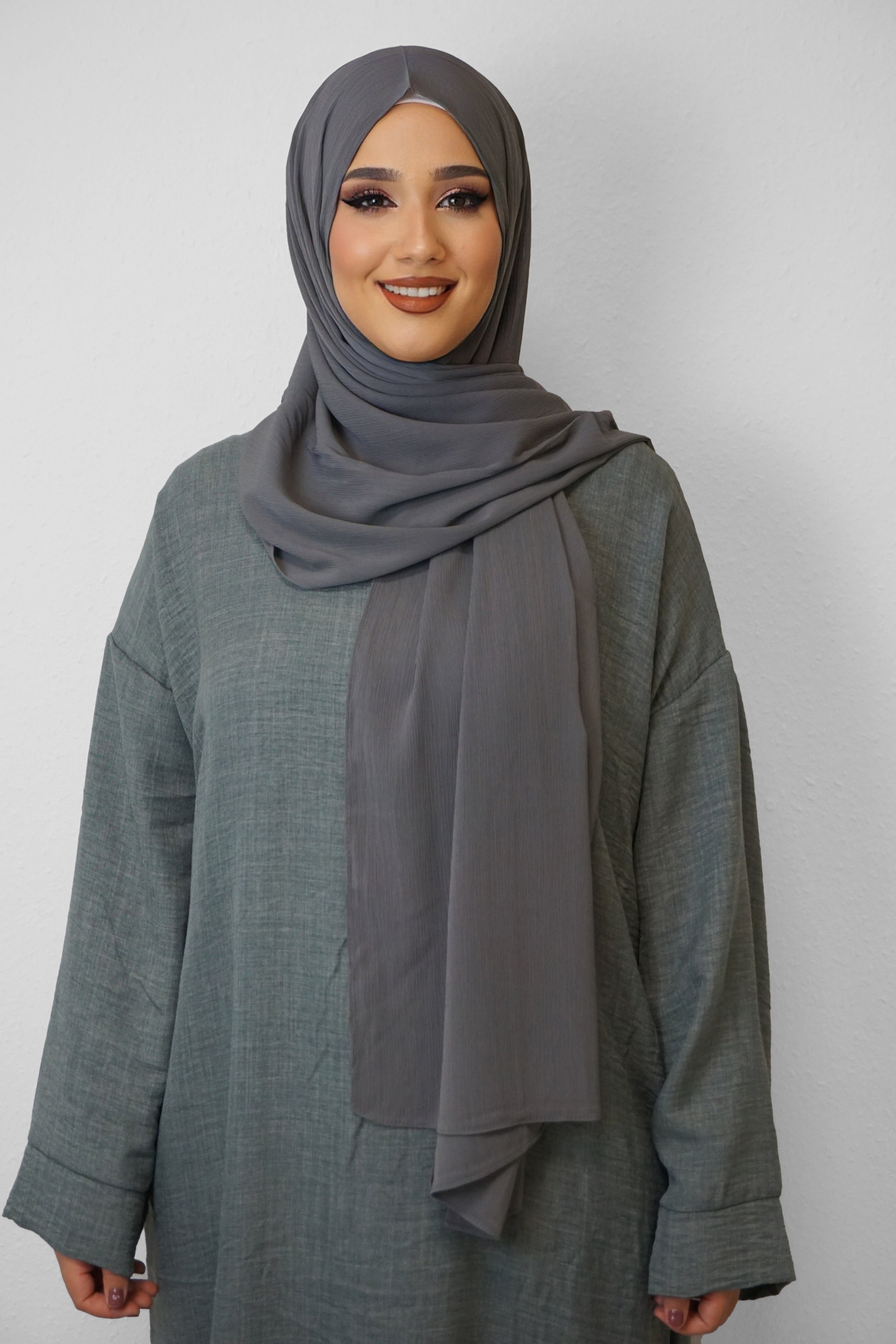 Crinkle Premium Chiffon Hijab Dunkelgrau