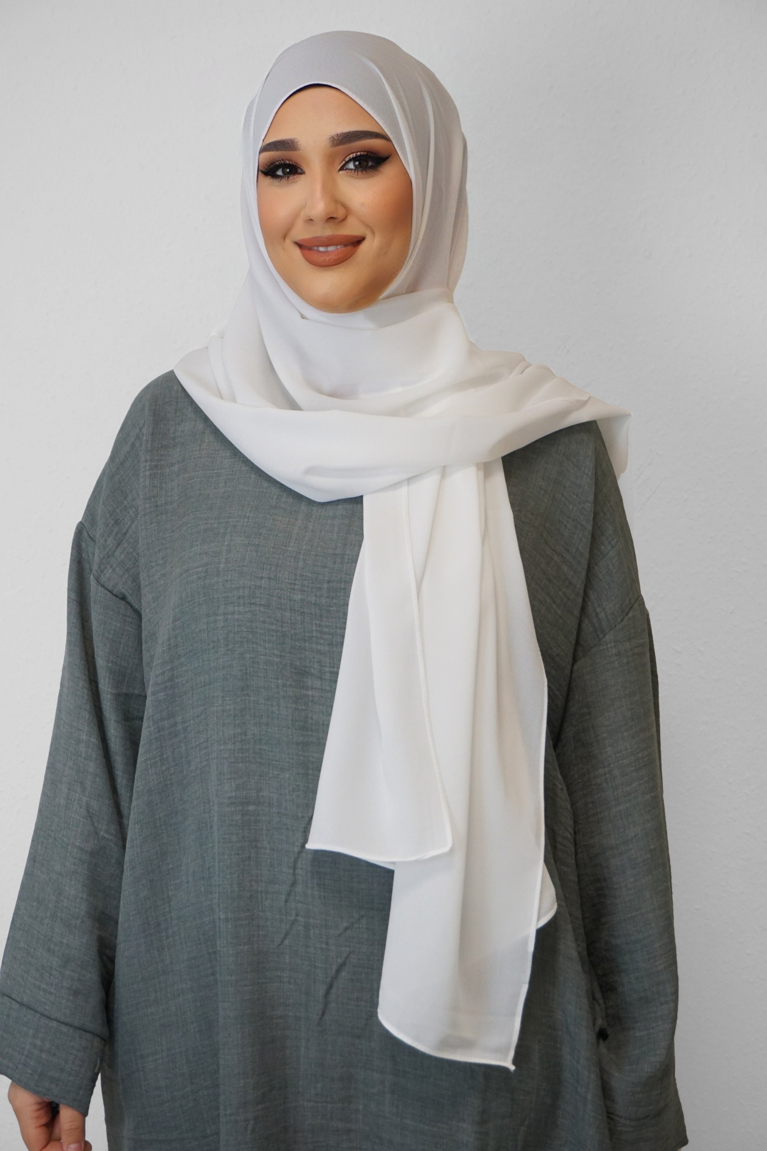 Crep Hijab Weiss