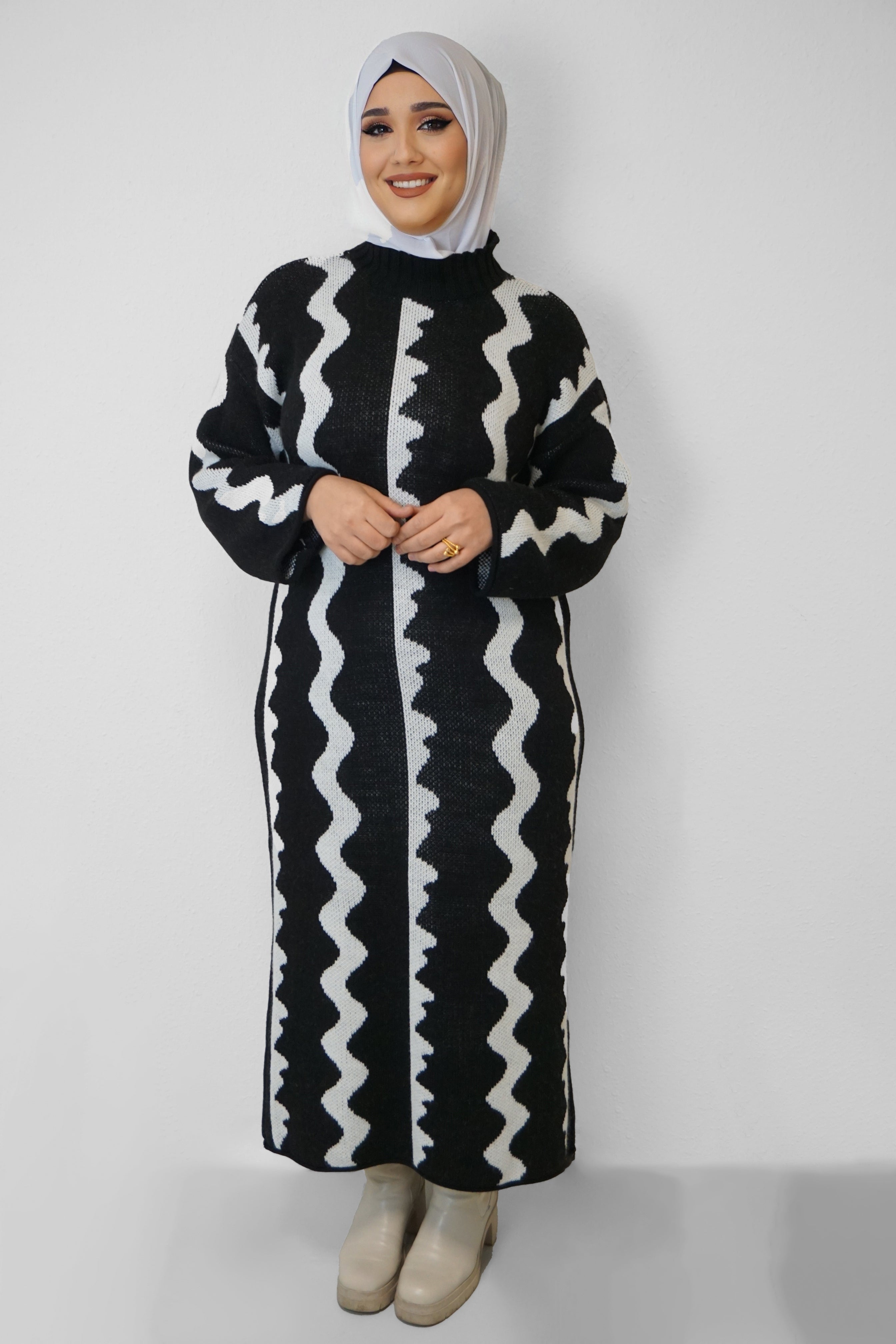 Maxi Strick-Kleid Zeynep Schwarz