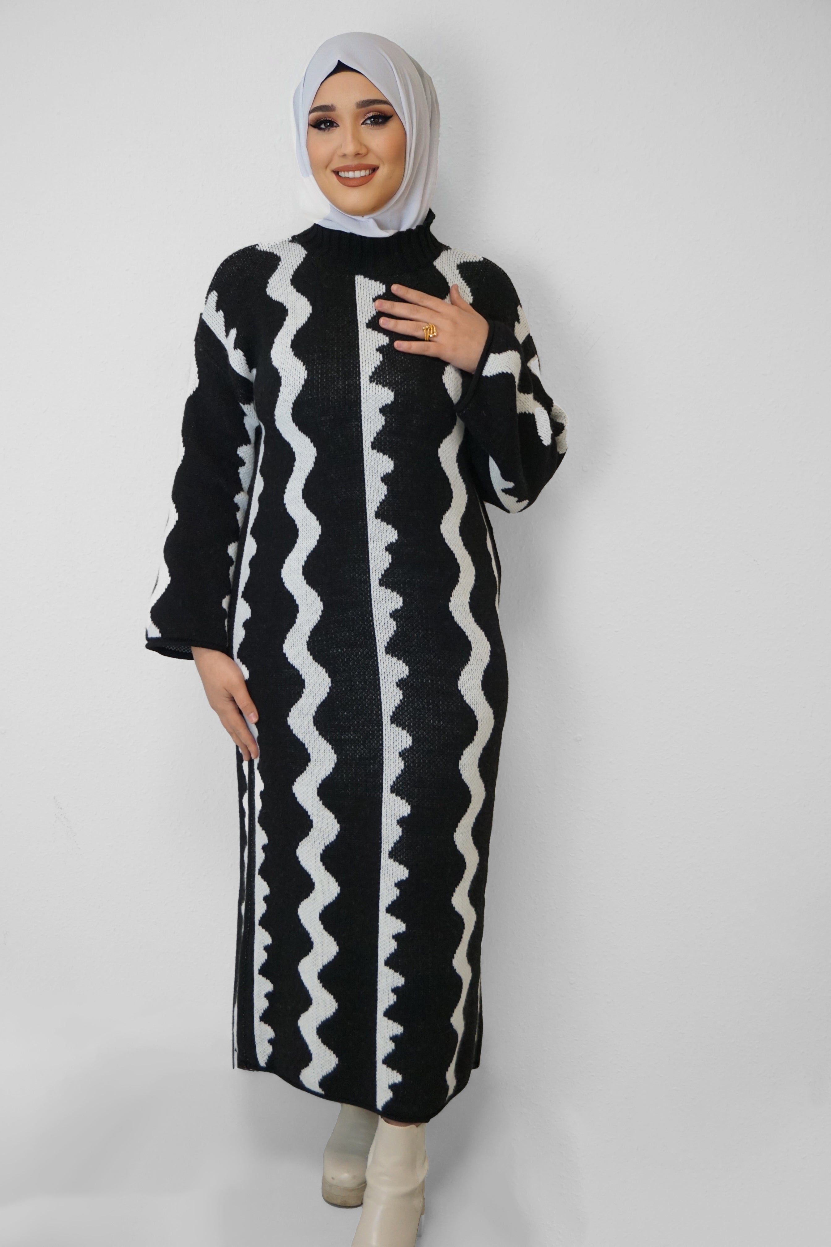 Maxi Strick-Kleid Zeynep Schwarz
