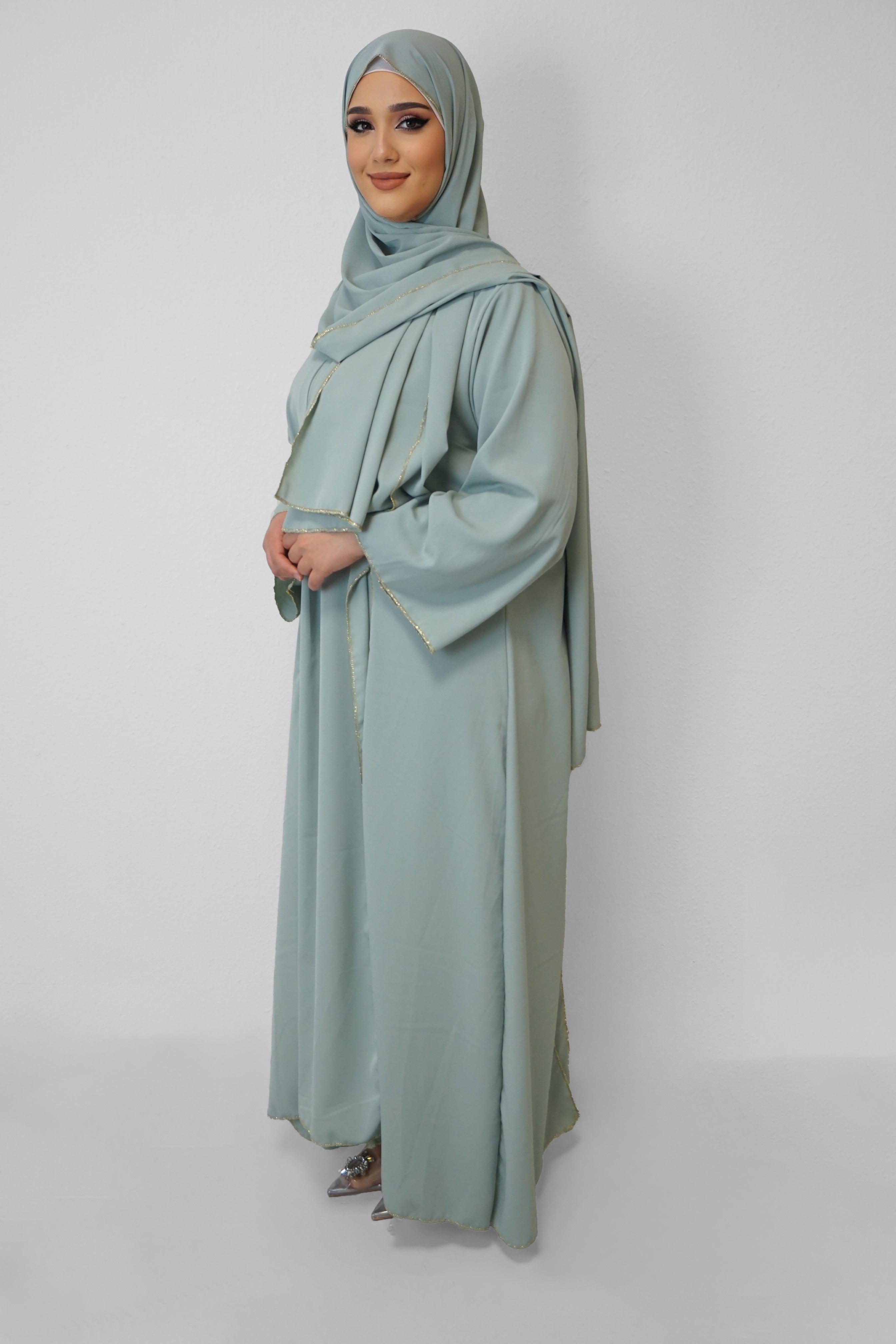 Abaya Muna Hell-Pistazie