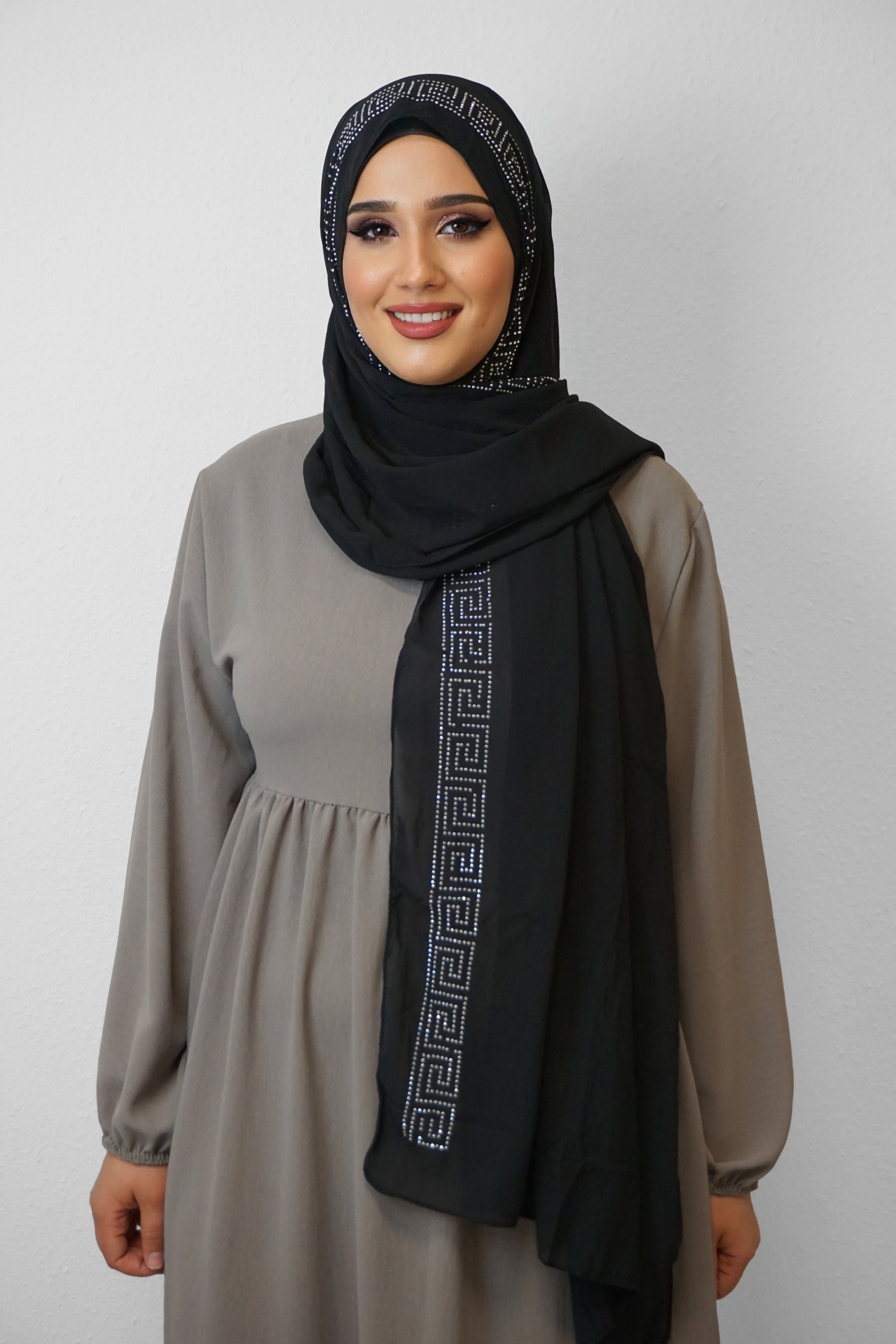 Chiffon Diamond Hijab Schwarz