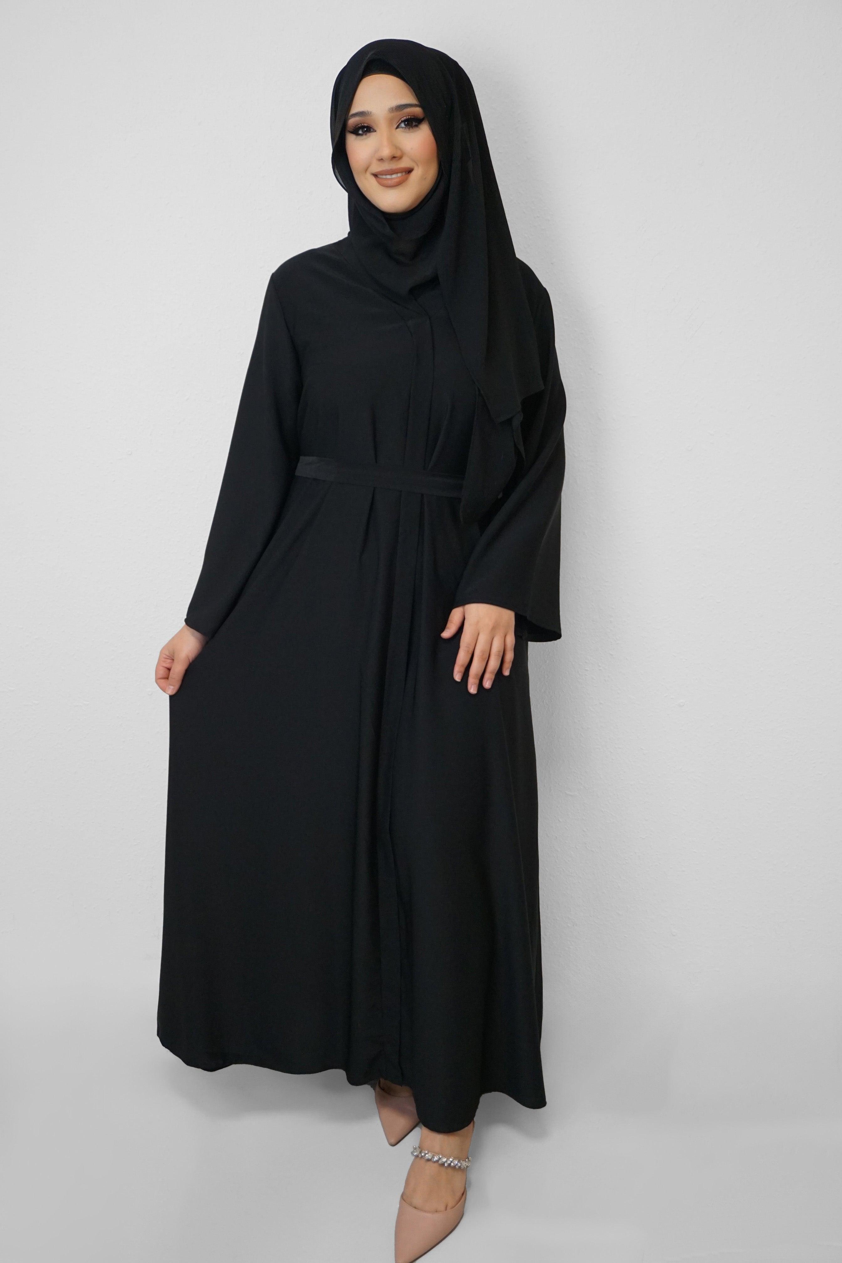 Abaya Banu Schwarz