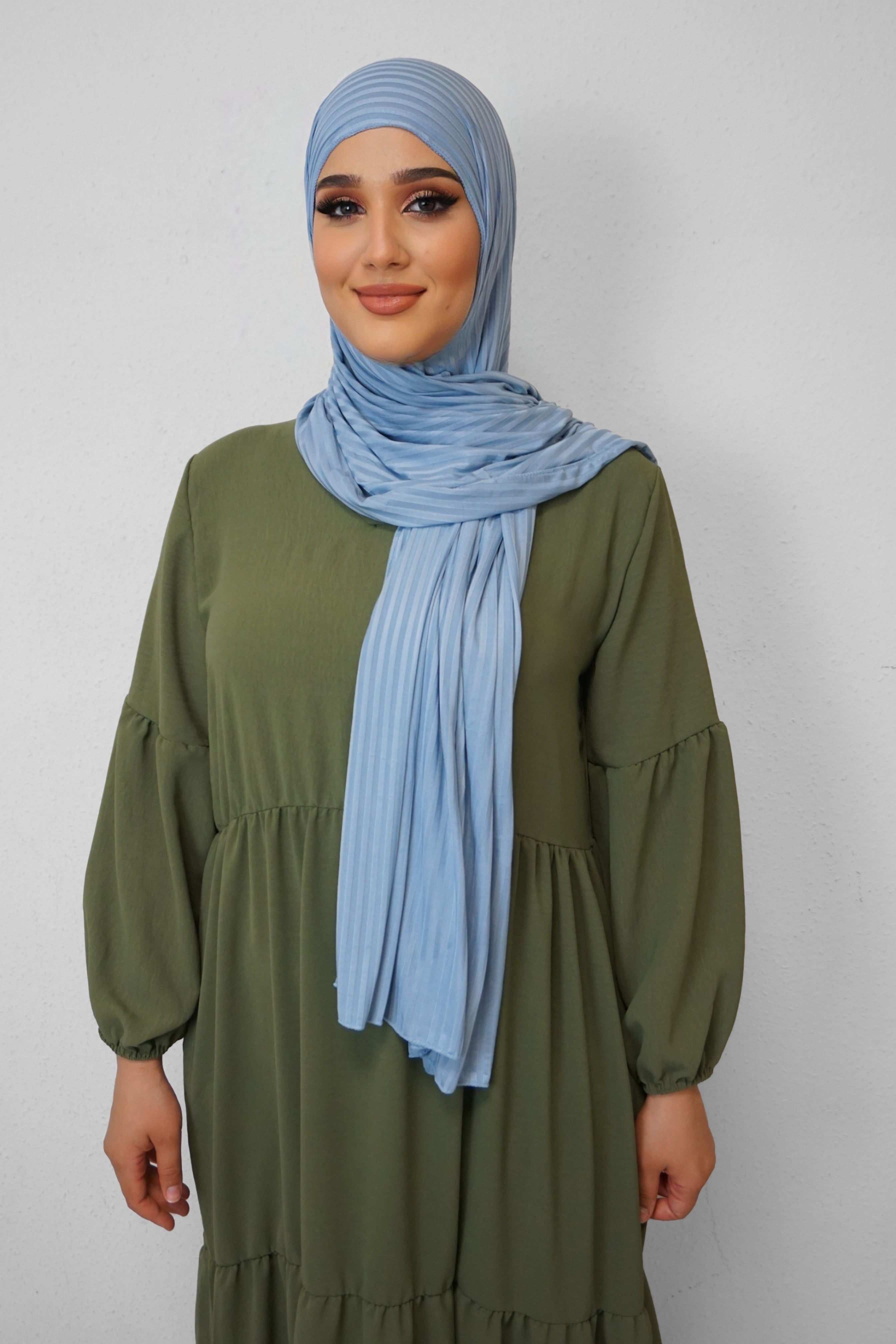 Jersey Ripped Fein Hellblau