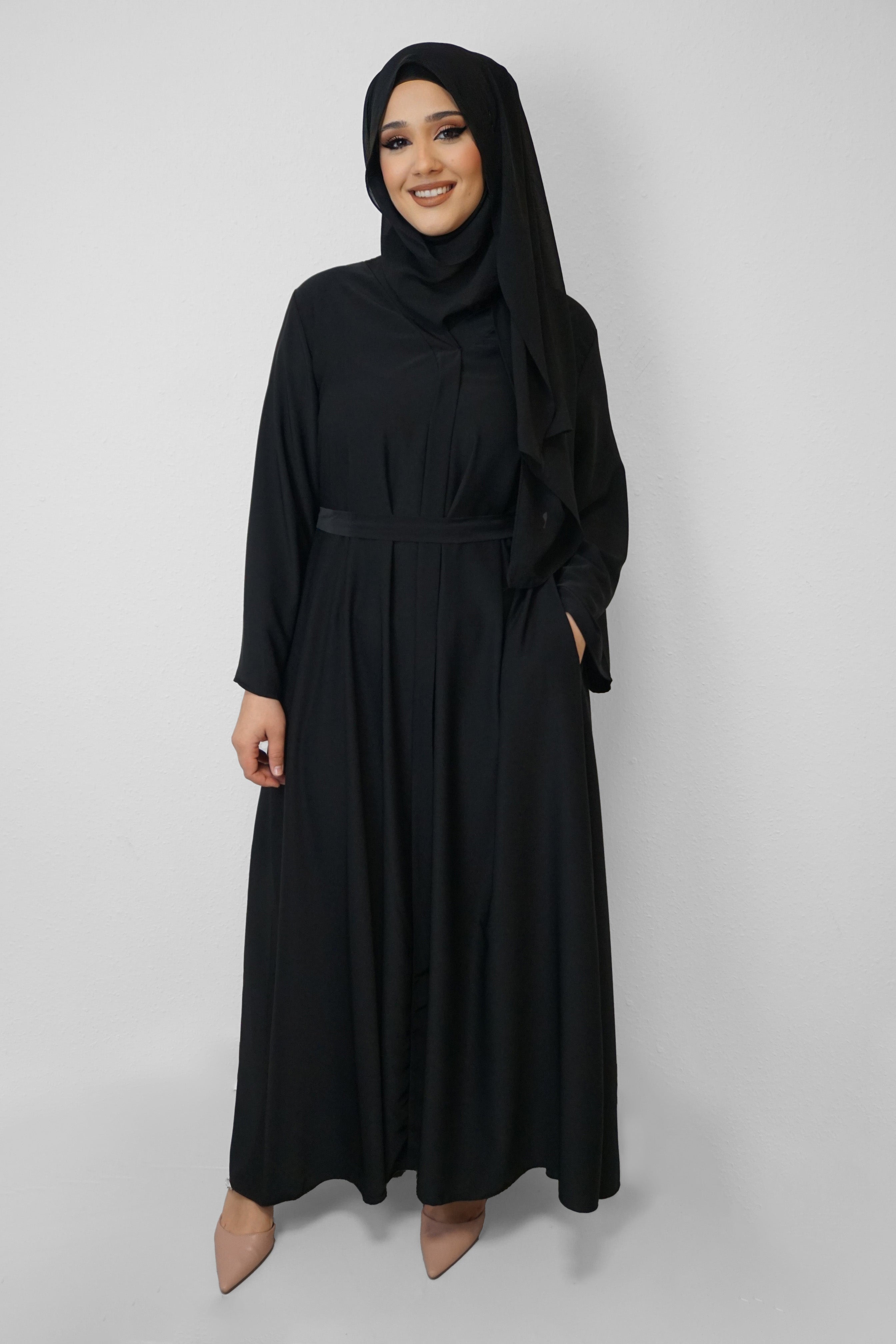 Abaya Banu Schwarz