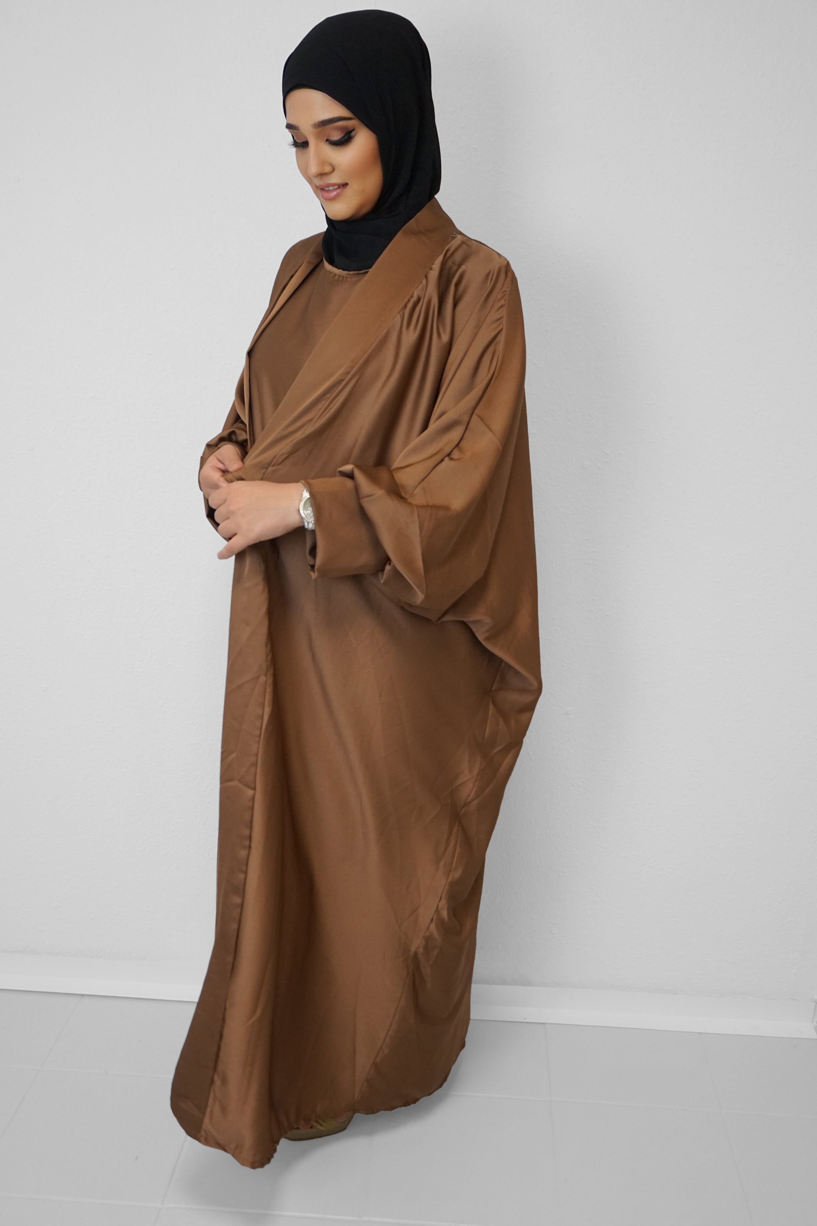 Satin-Abaya Nilofar Kupfer