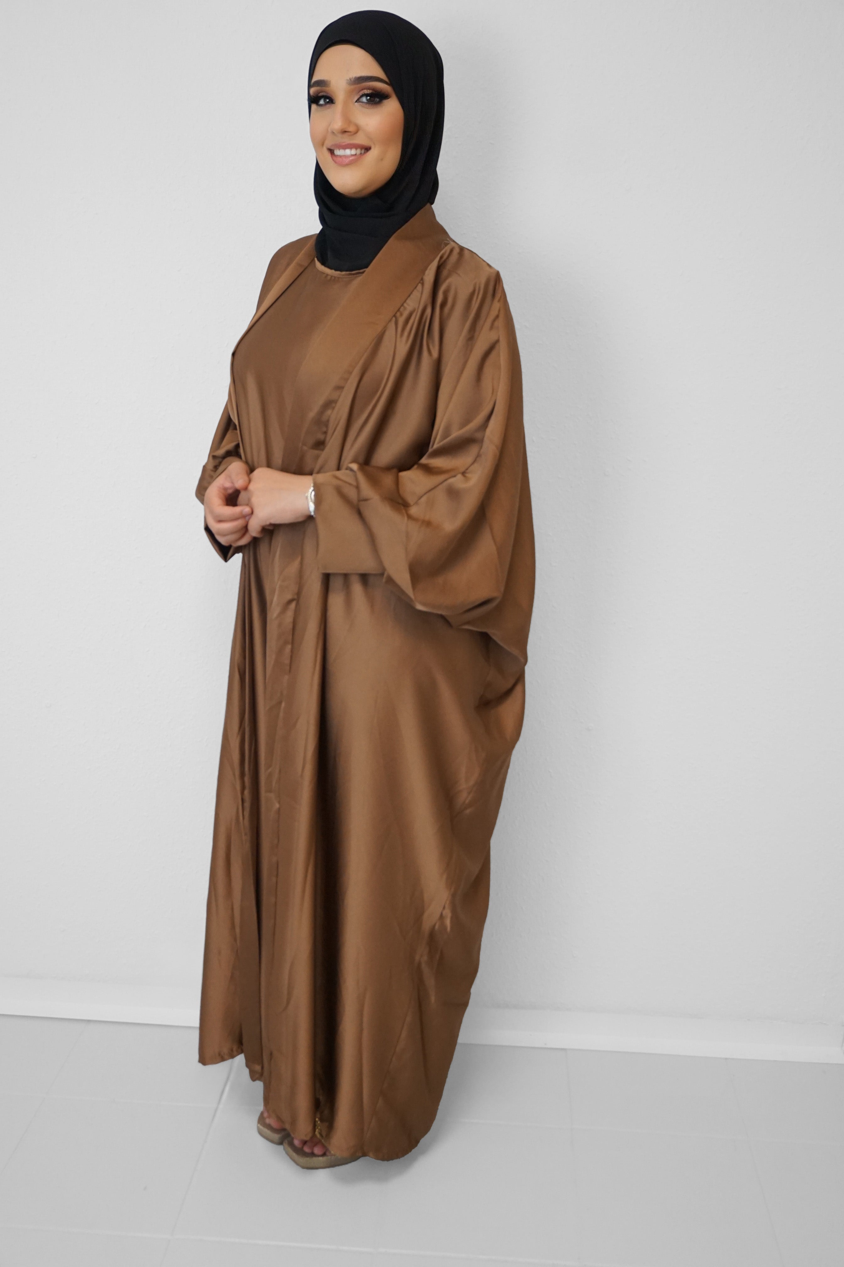Satin-Abaya Nilofar Kupfer