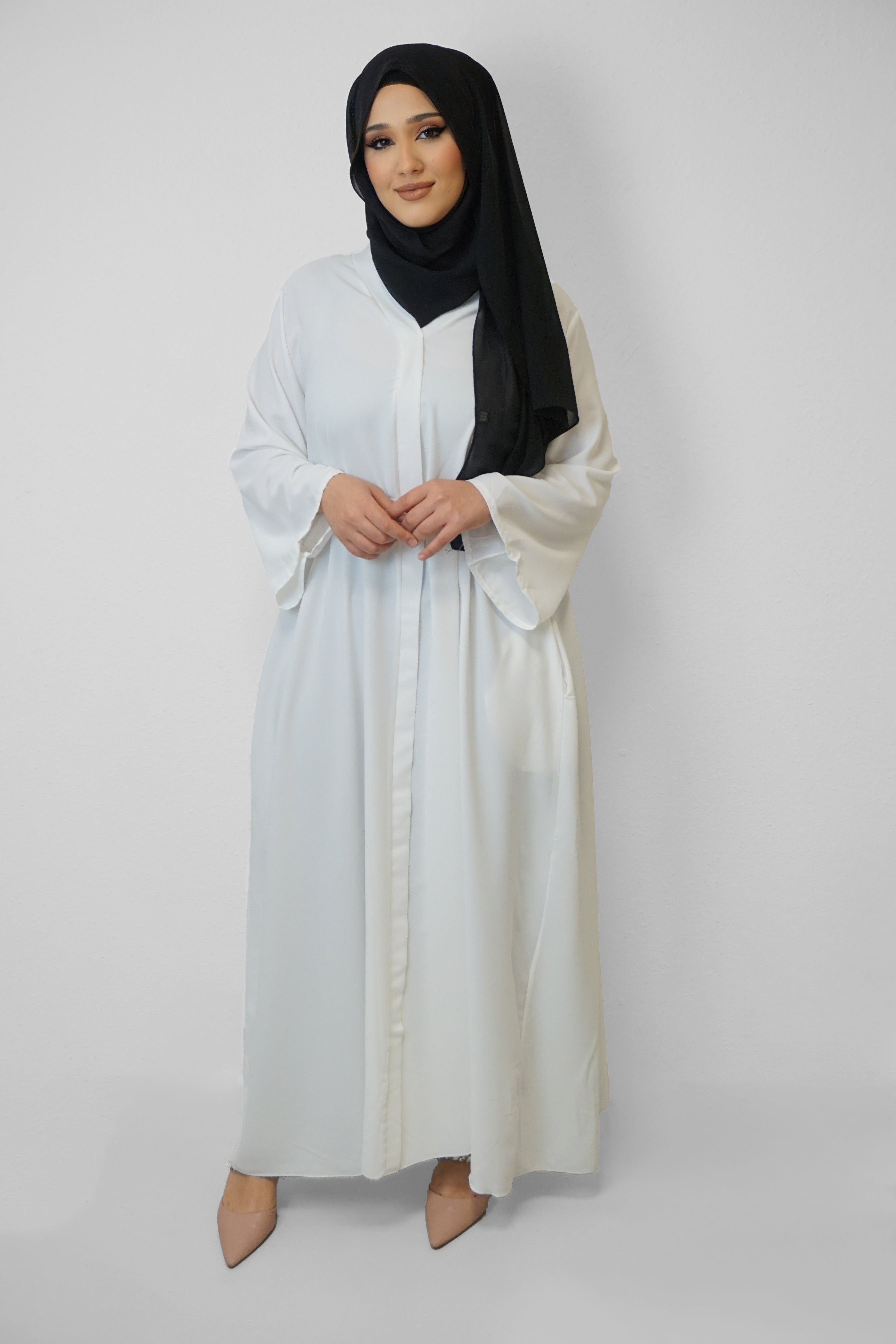 Abaya Banu Weiss