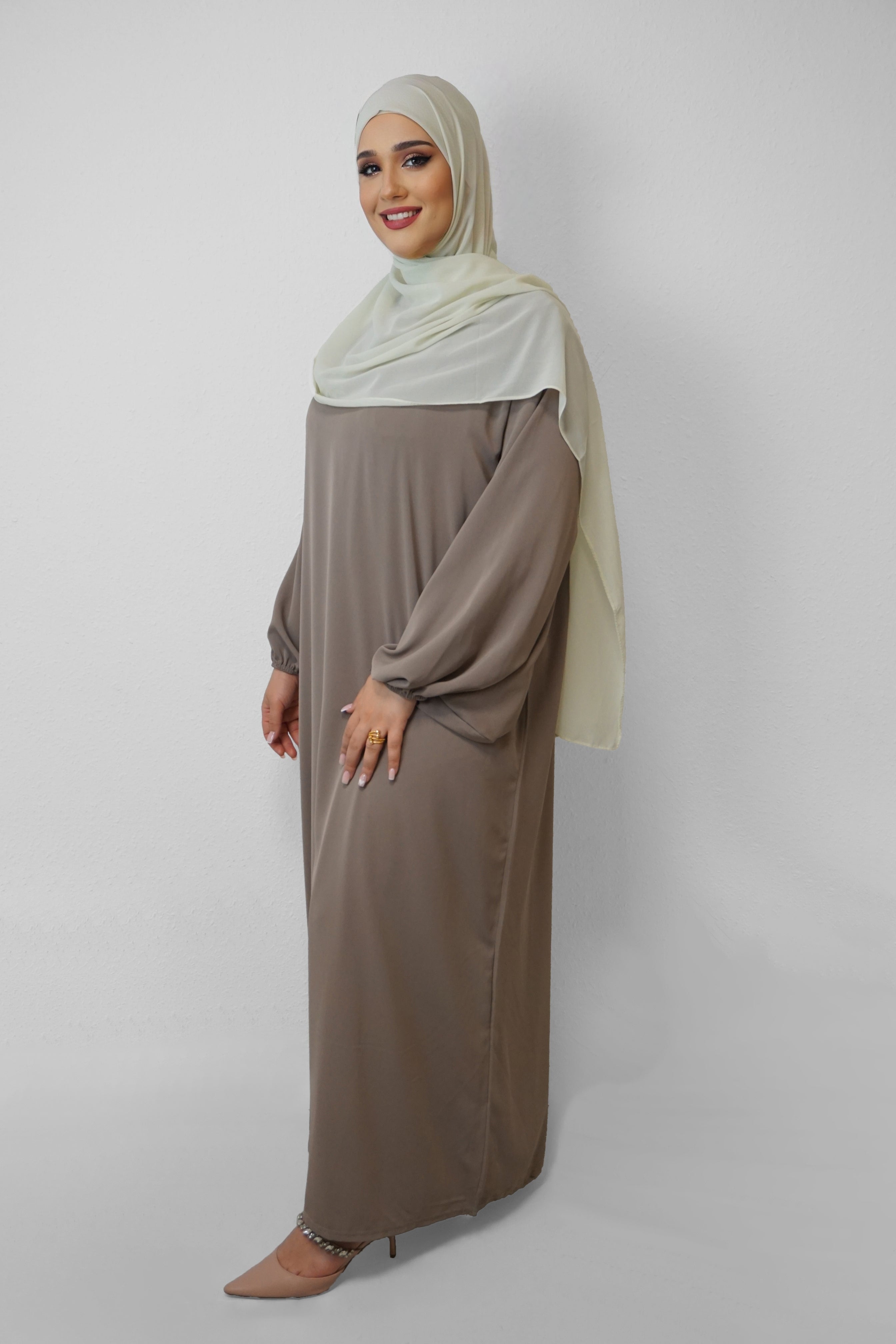 Abaya Amal Taupe
