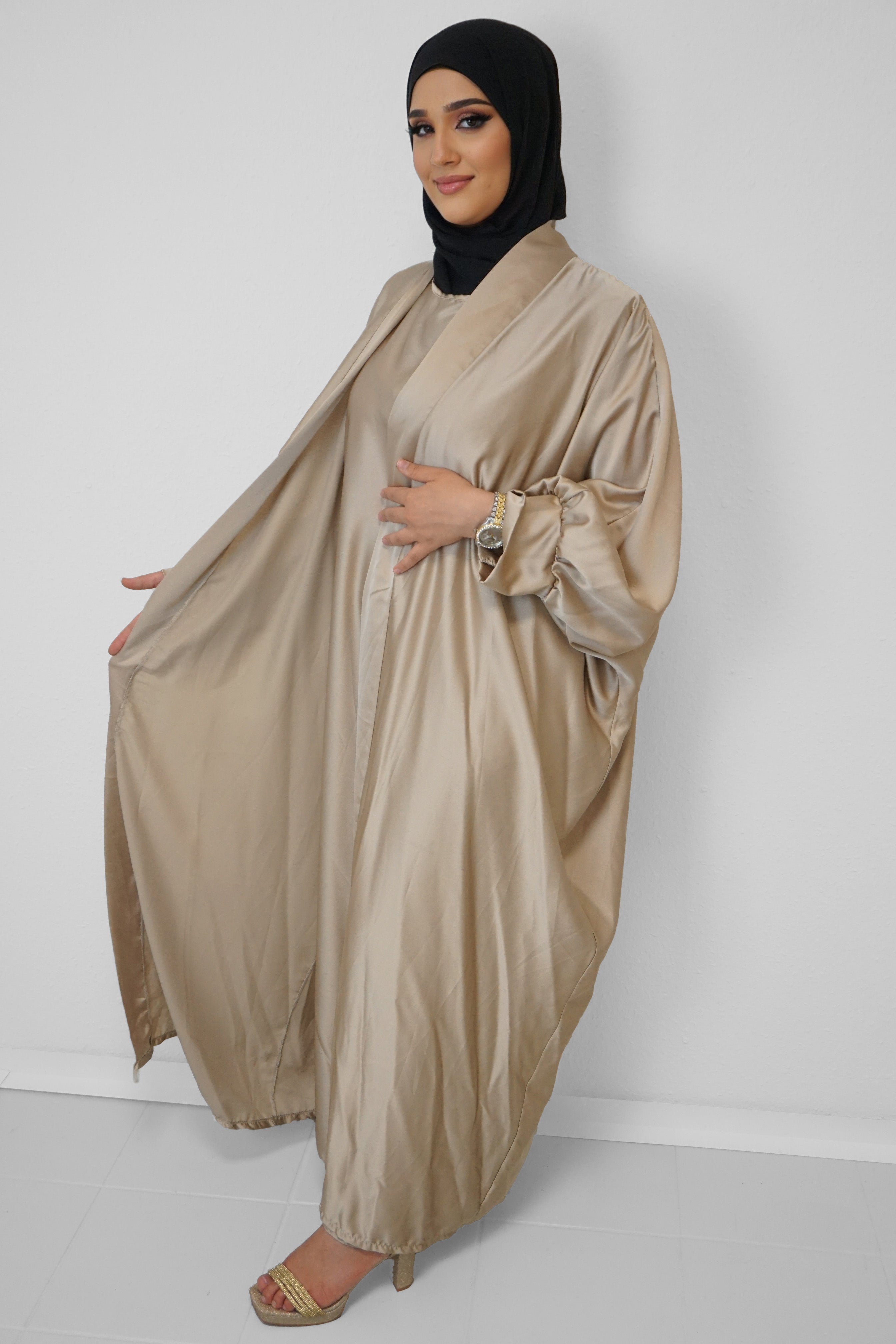 Satin-Abaya Nilofar Goldbeige