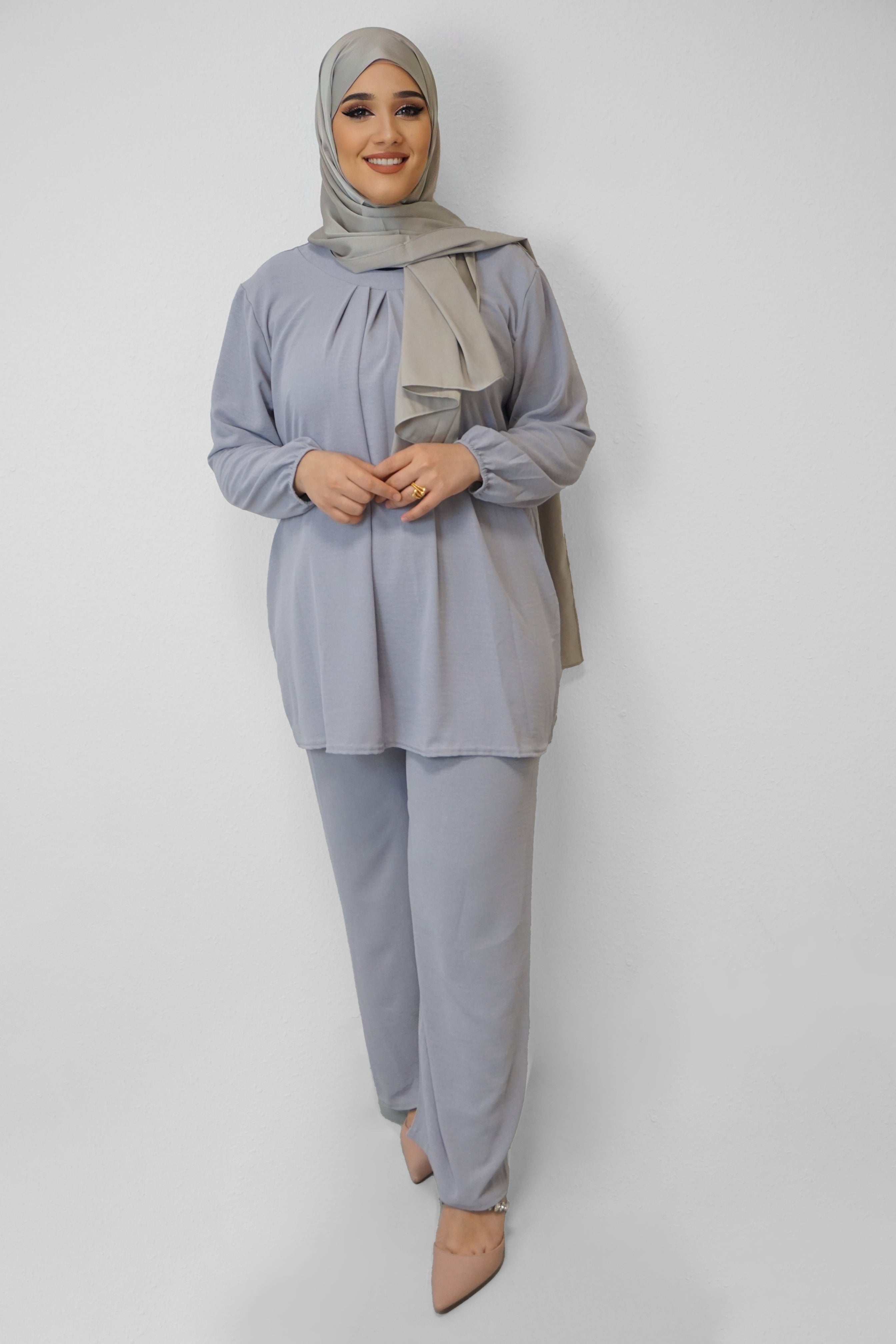 Zweiteiler Siebel Hellgrau