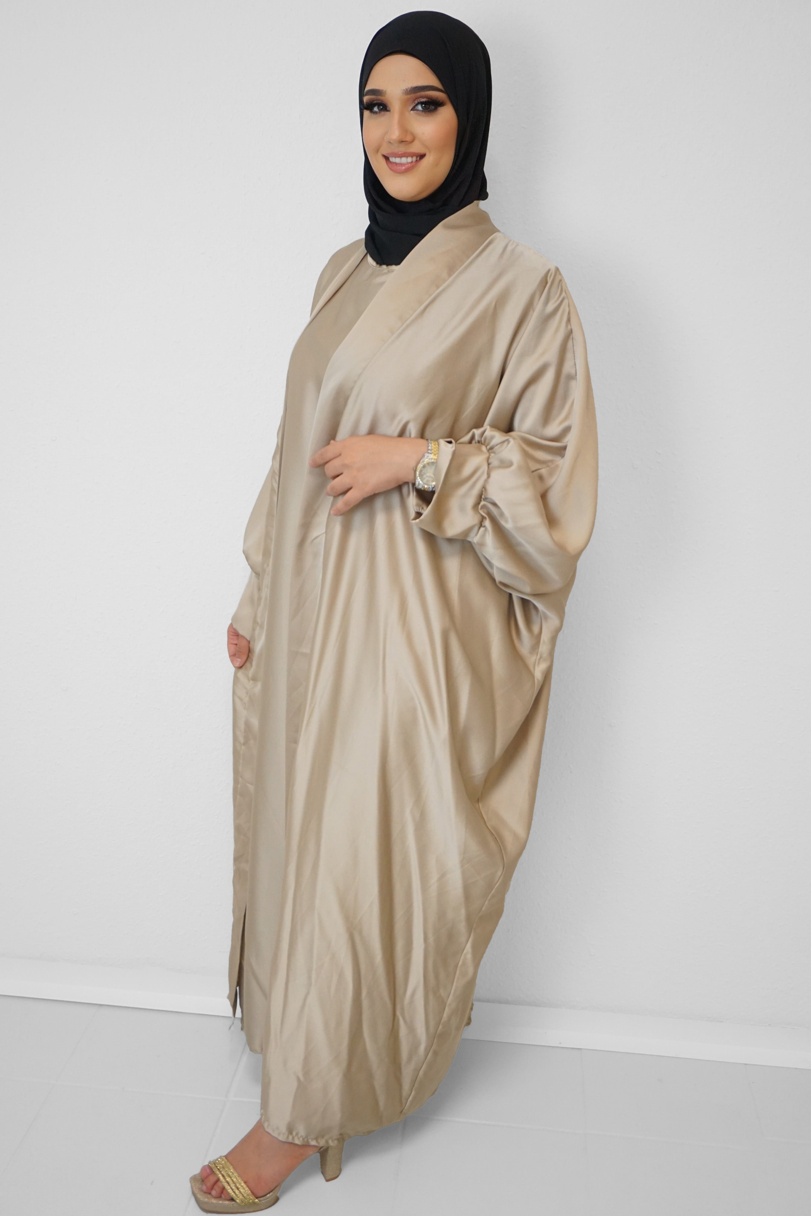 Satin-Abaya Nilofar Goldbeige