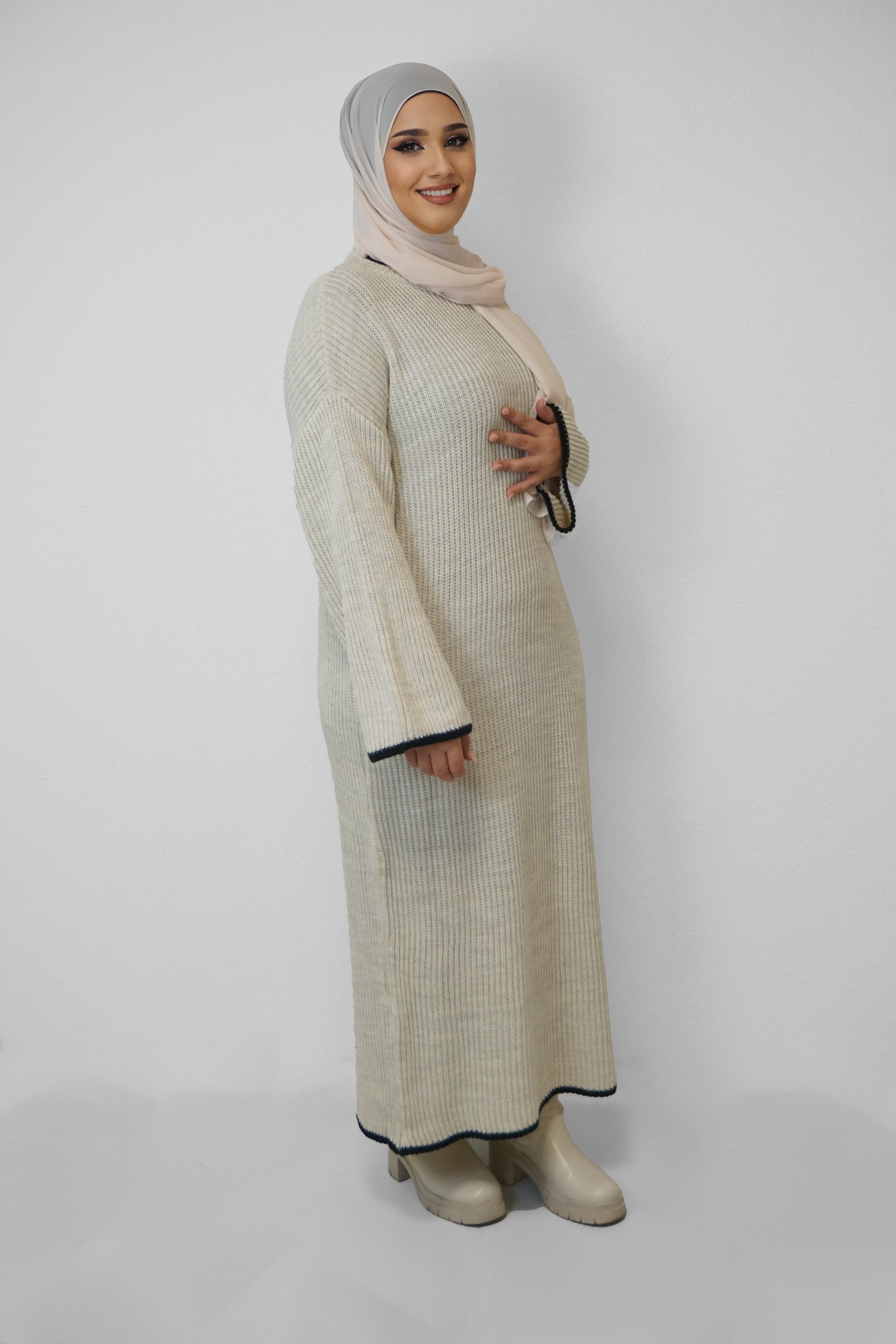 Maxi Strick-Kleid Elif Beige