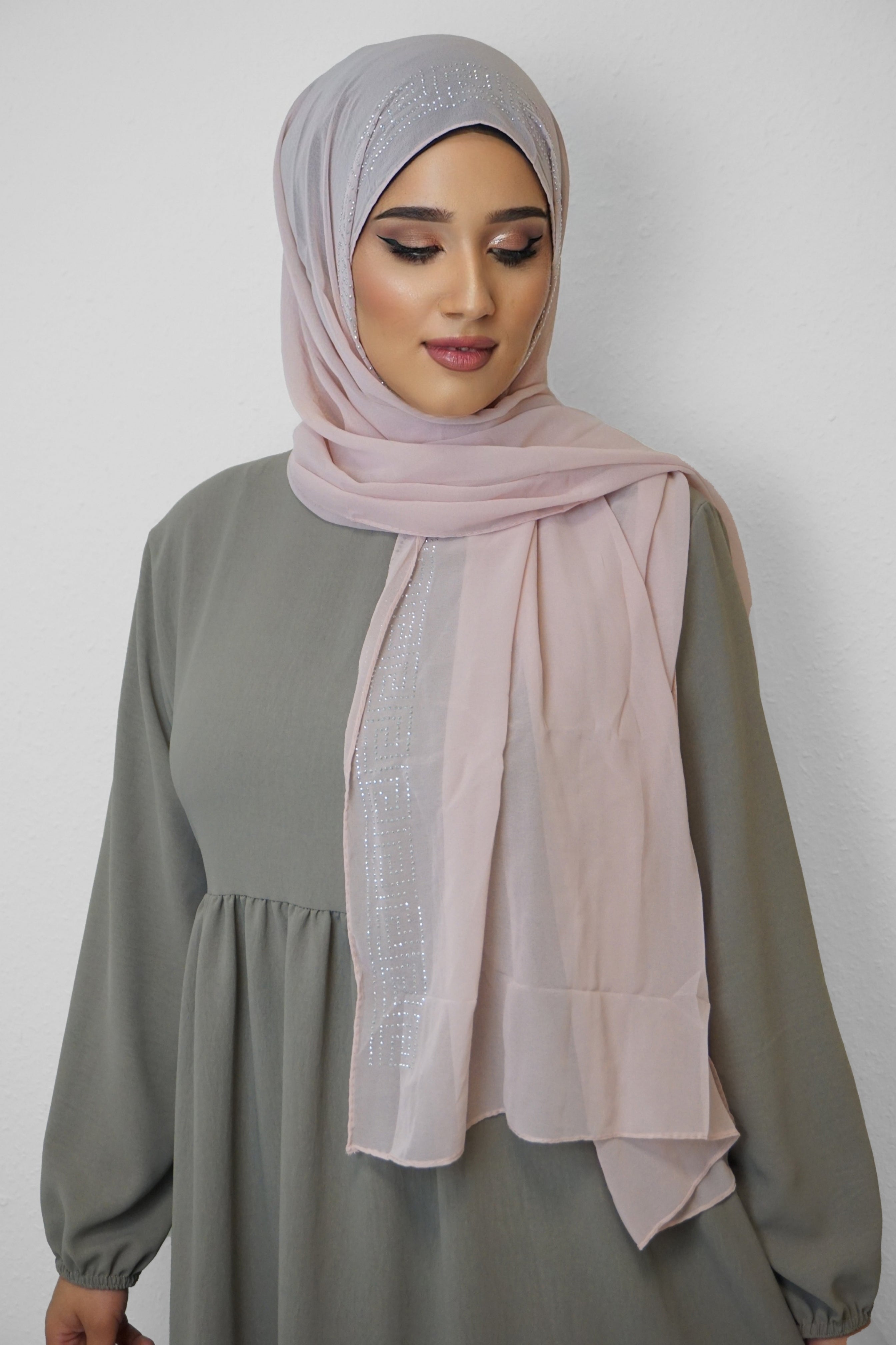 Chiffon Diamond Hijab Rosa