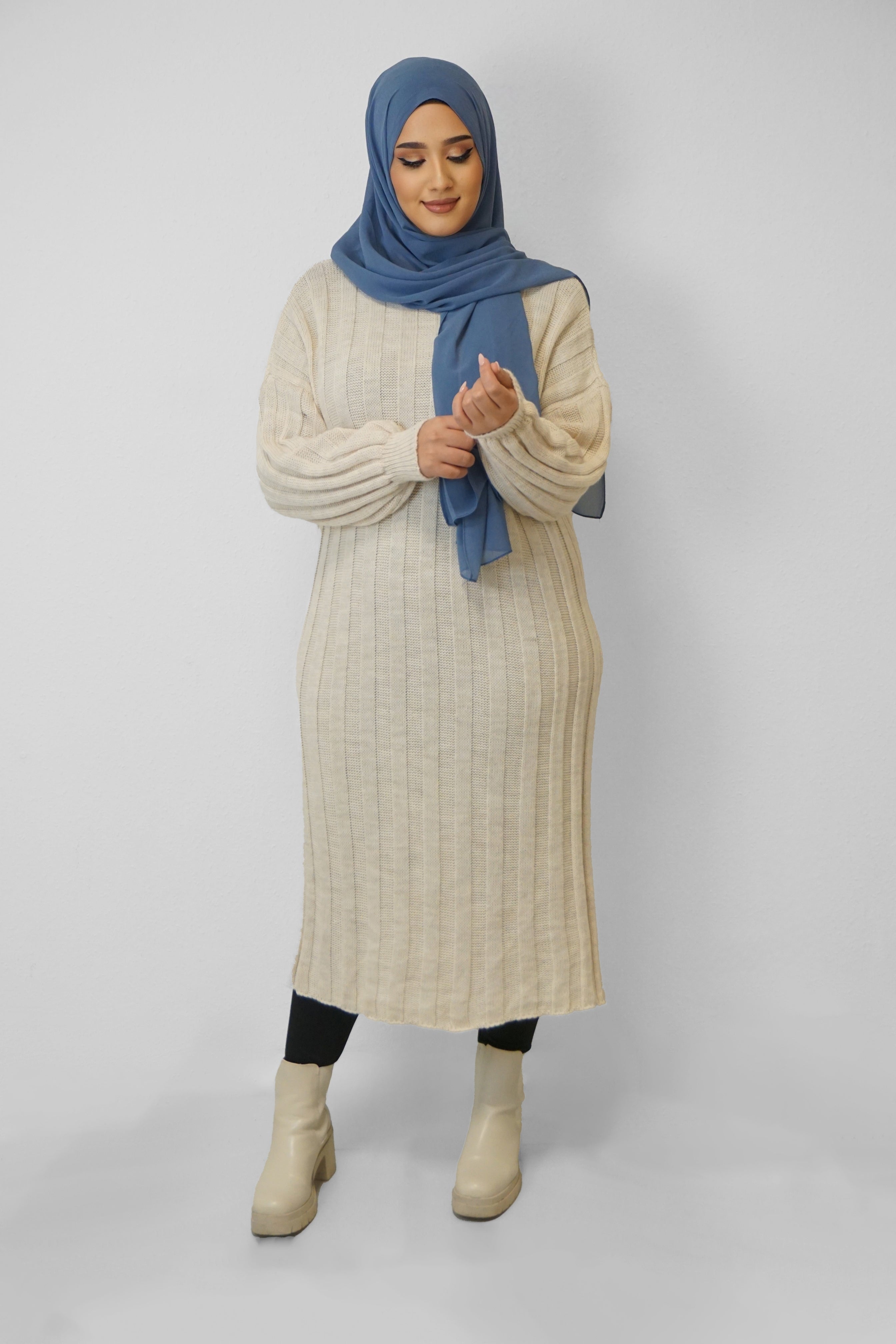 Maxi Strick-Kleid Inas Beige