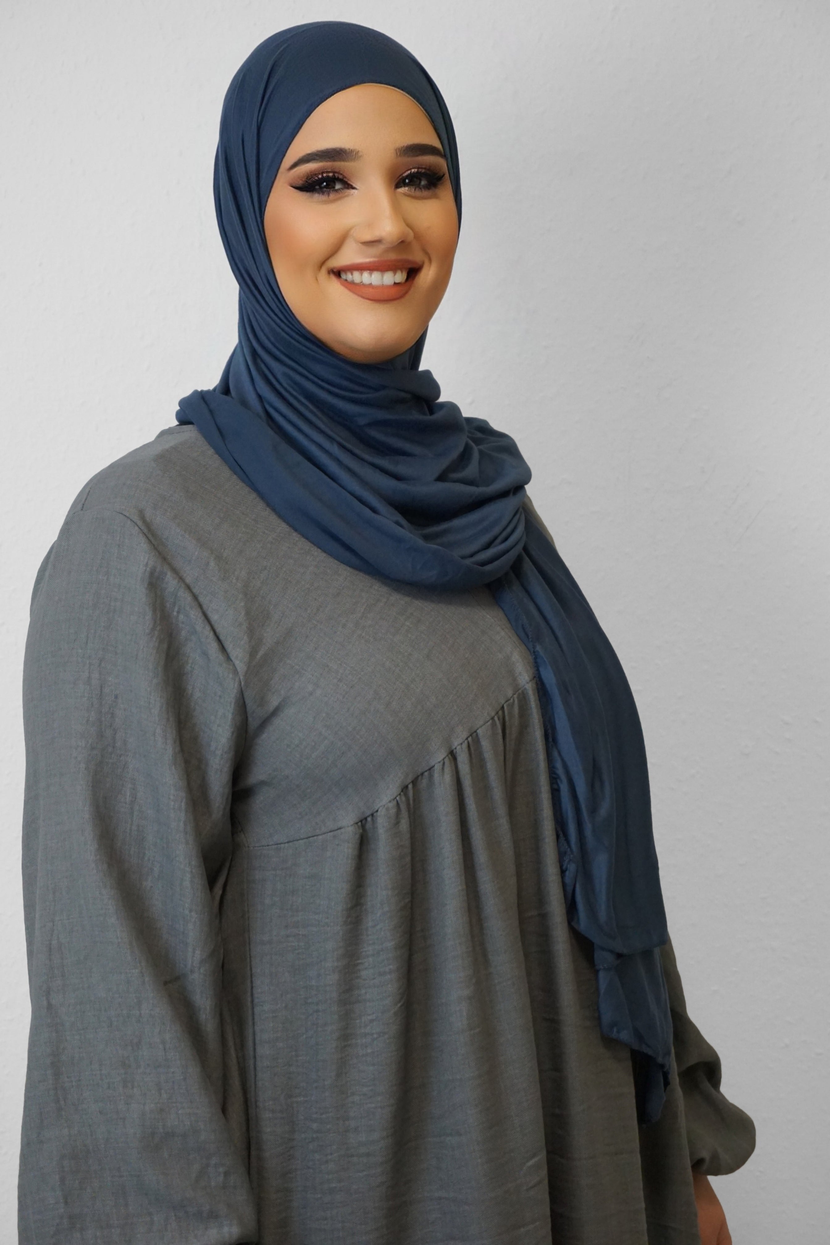 Jersey Hijab Fiza Dunkelblau 3