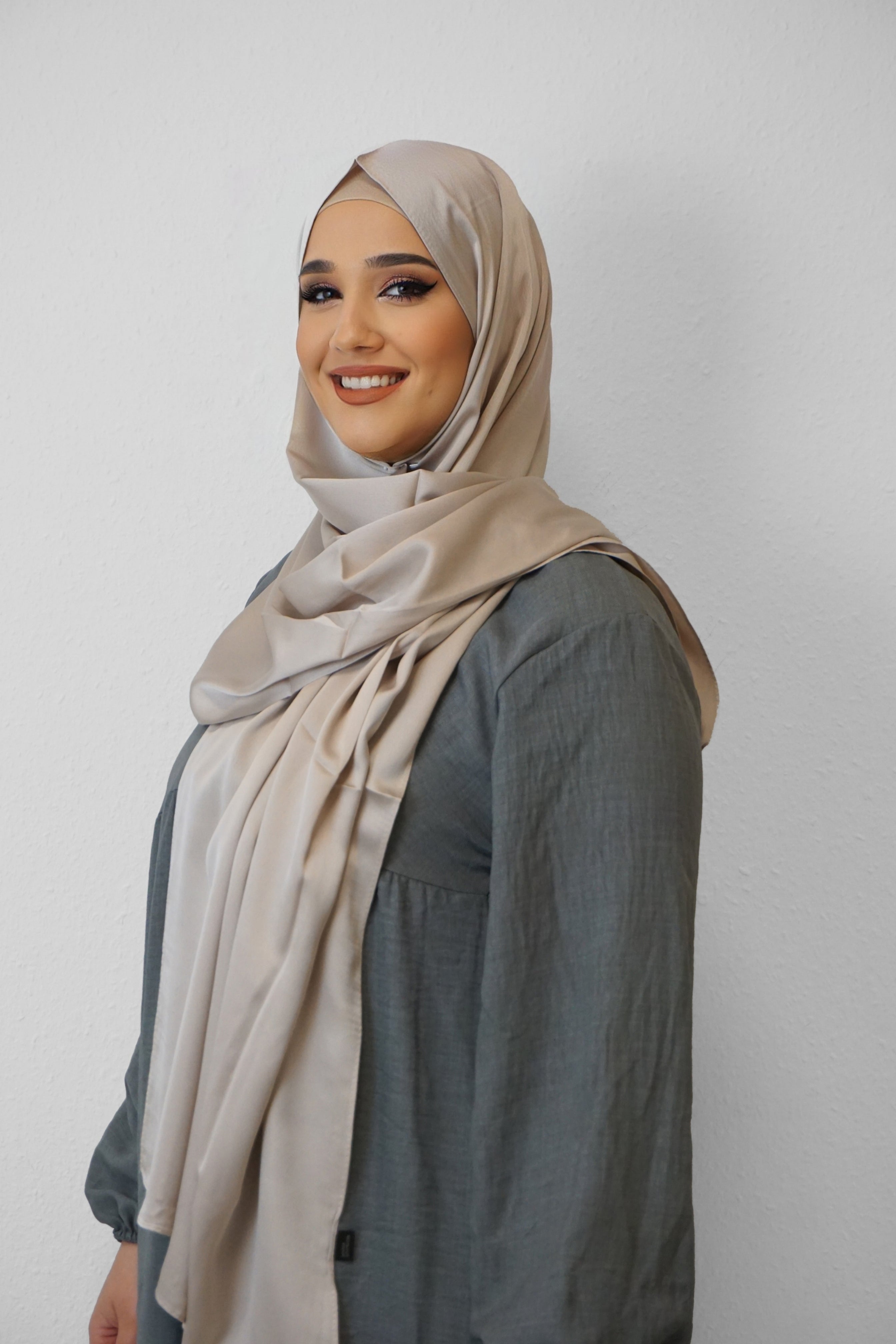 Satin Classic Hijab Light-Beige