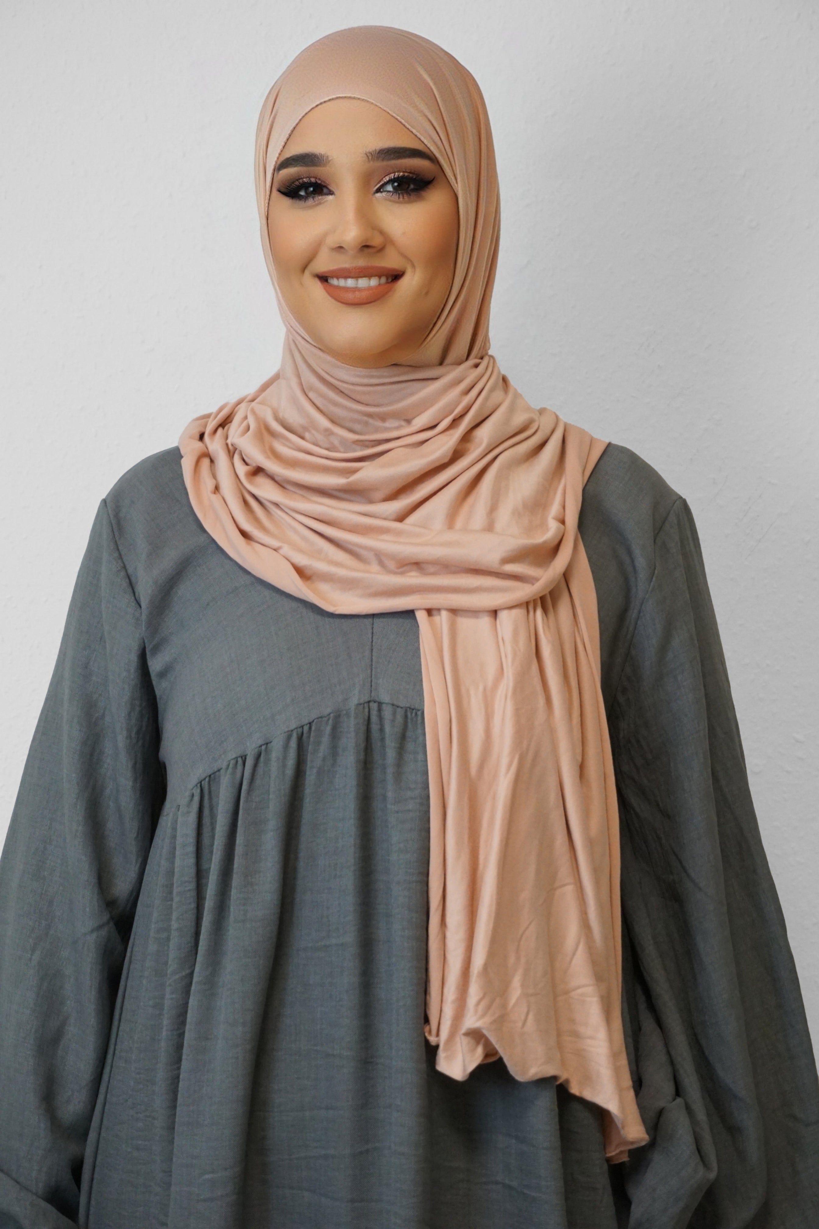 Jersey Hijab Fiza Beigepink