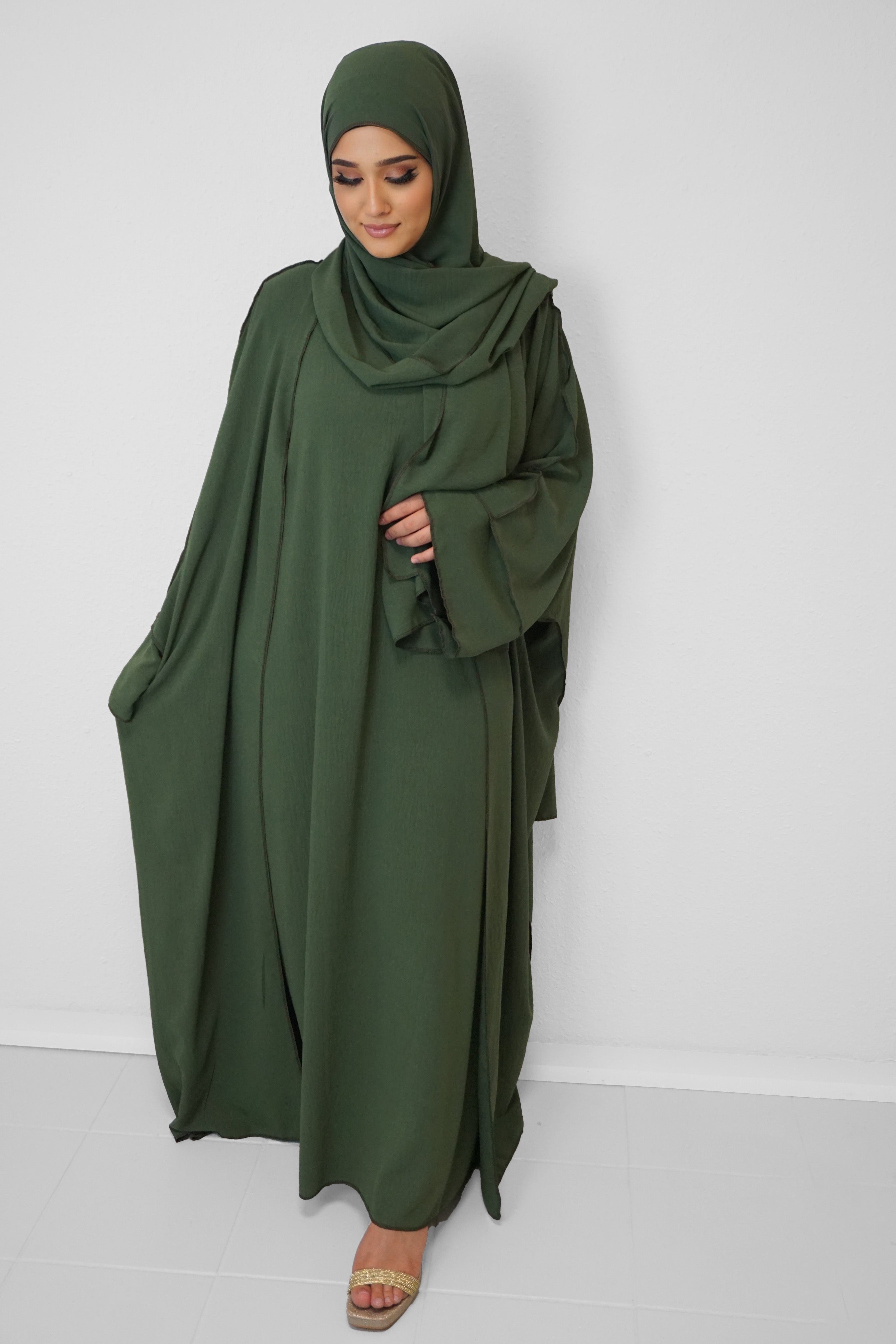 Abaya Naima Moosgrün