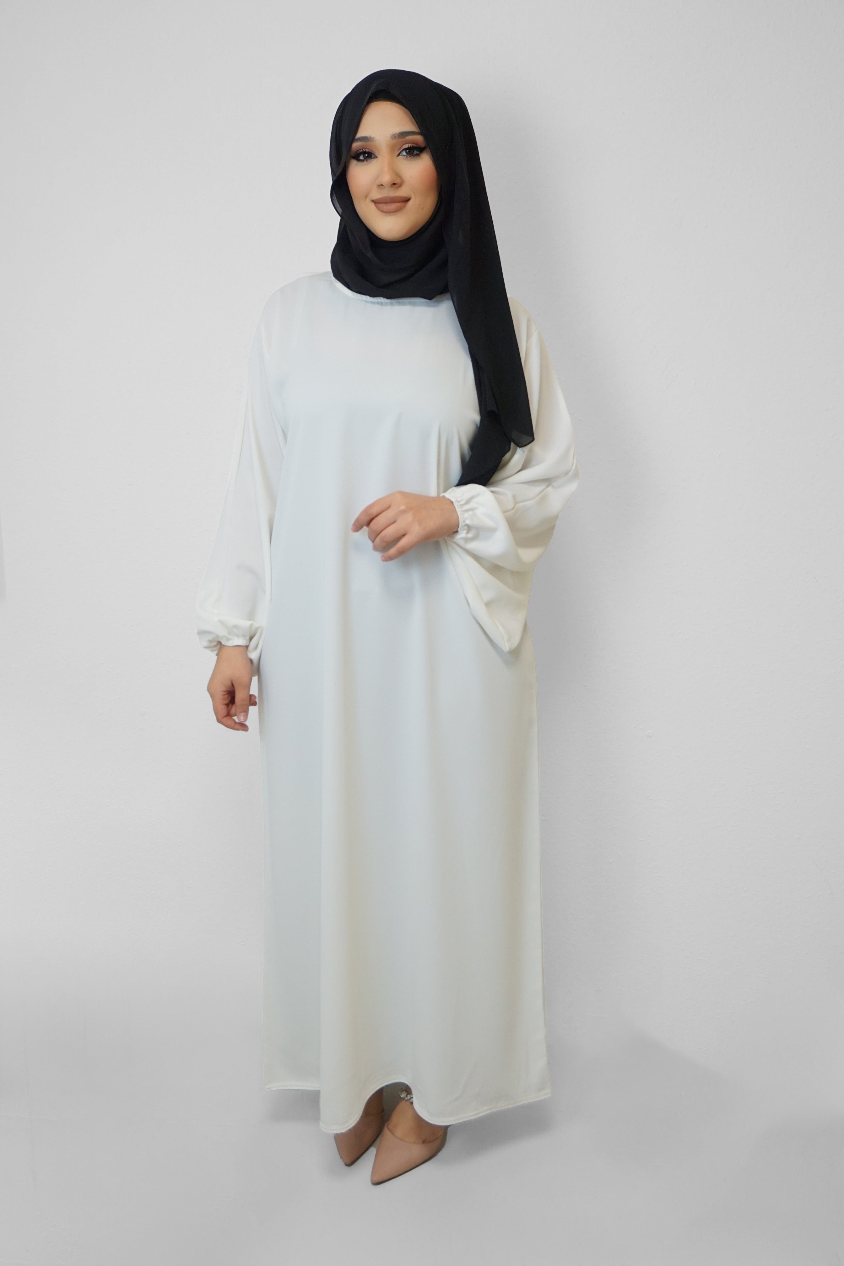 Abaya Amal Weiss