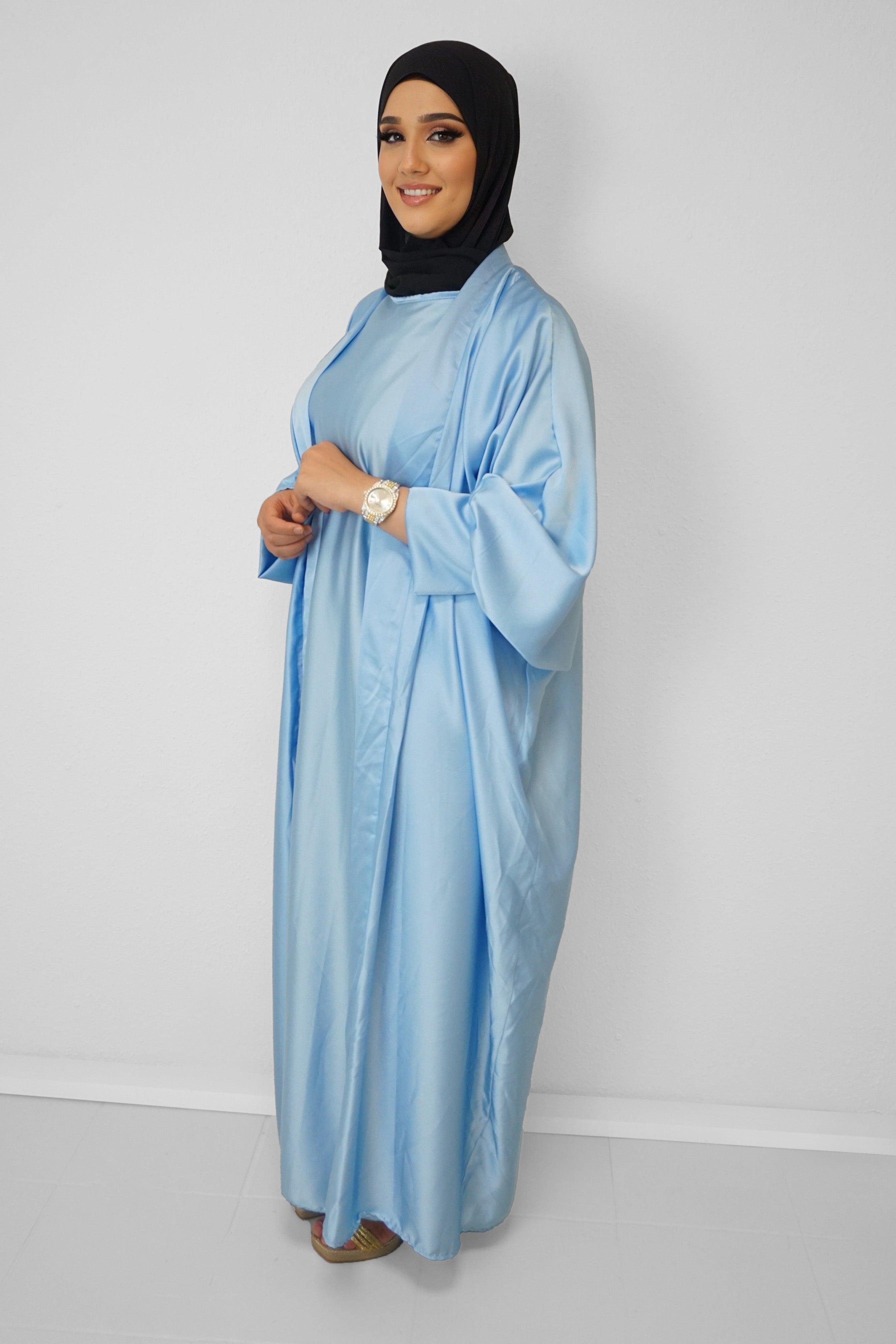 Satin-Abaya Nilofar Himmelblau