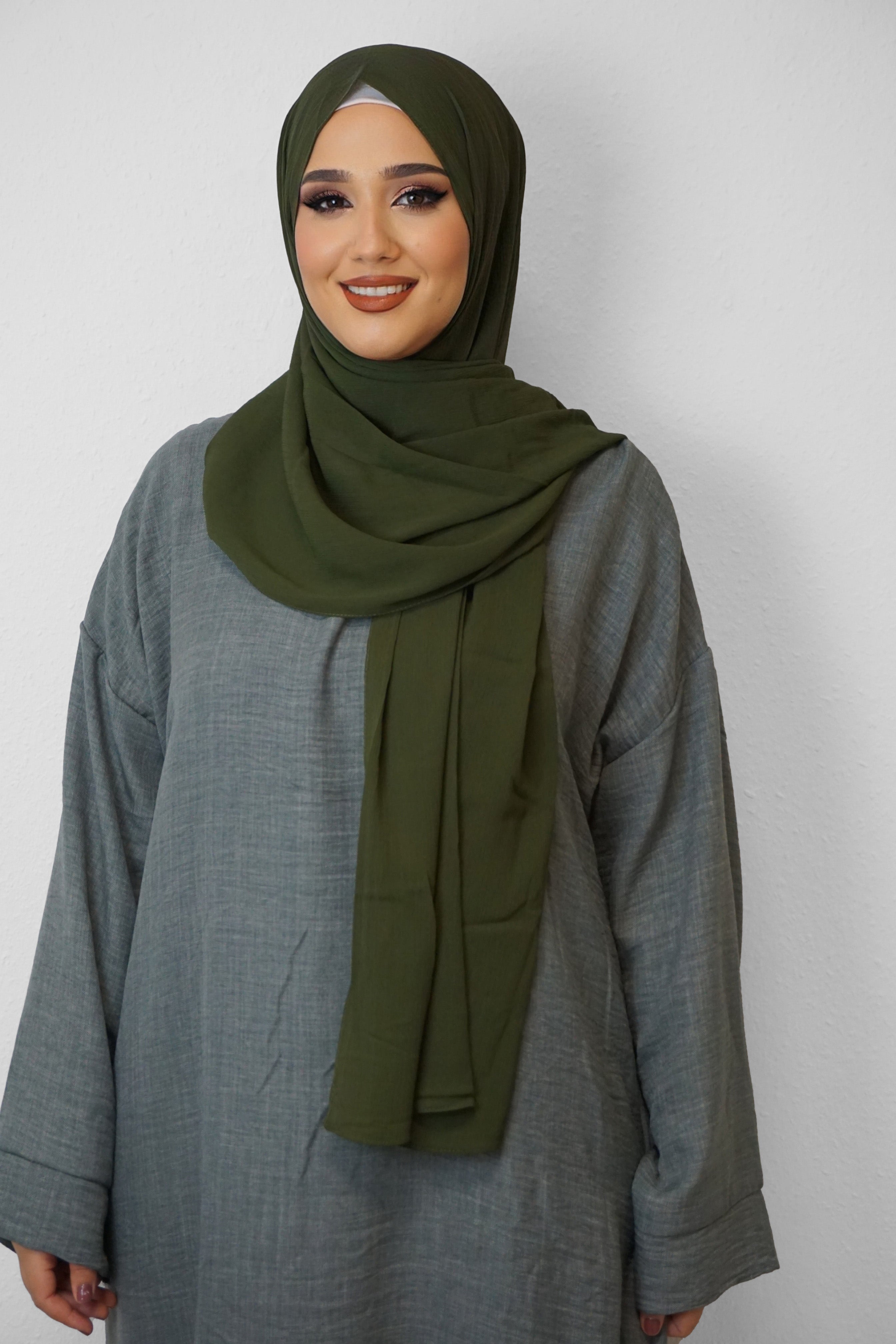 Crinkle Premium Chiffon Hijab Moosgrün
