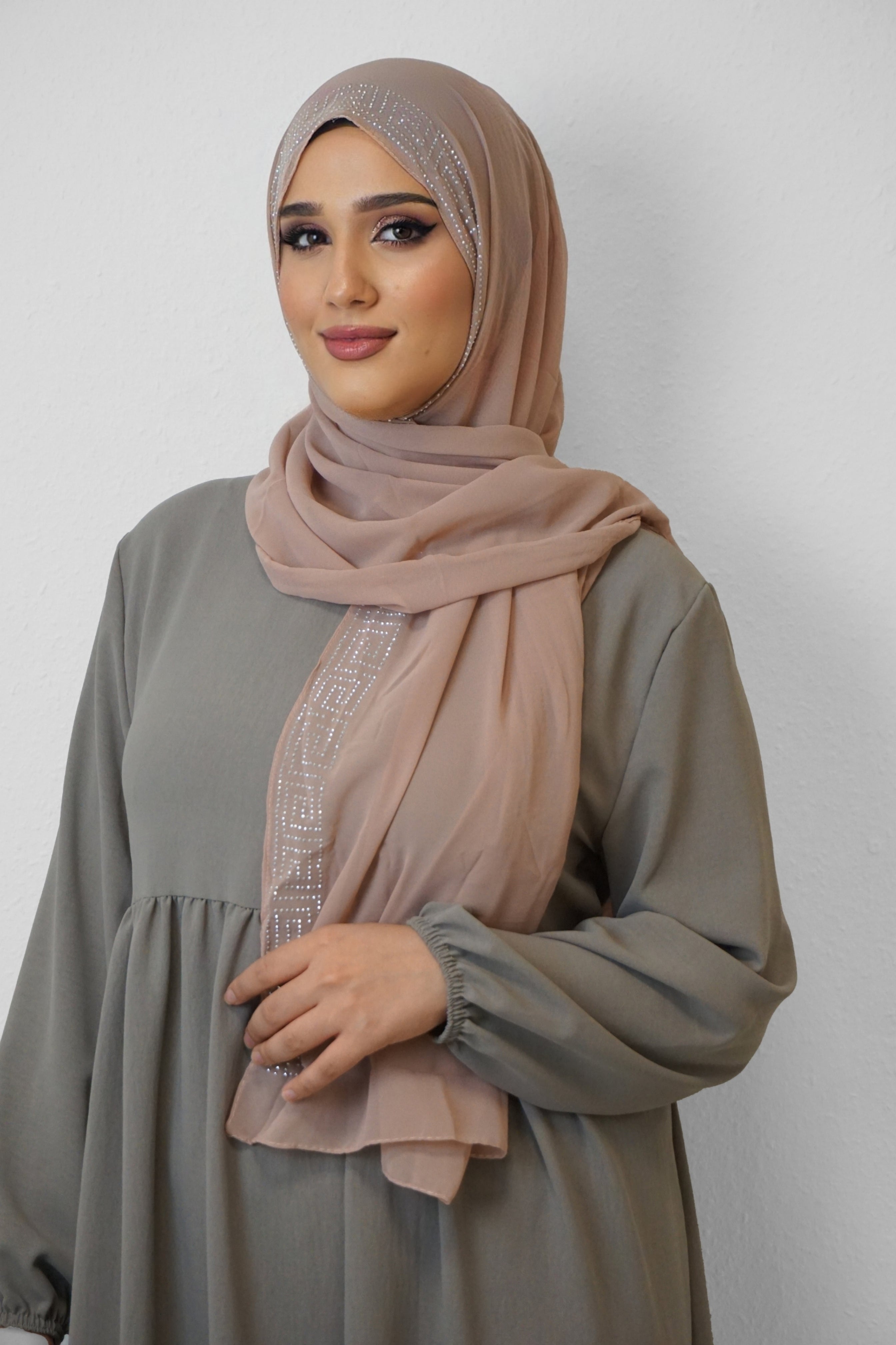 Chiffon Diamond Hijab Schlammbraun