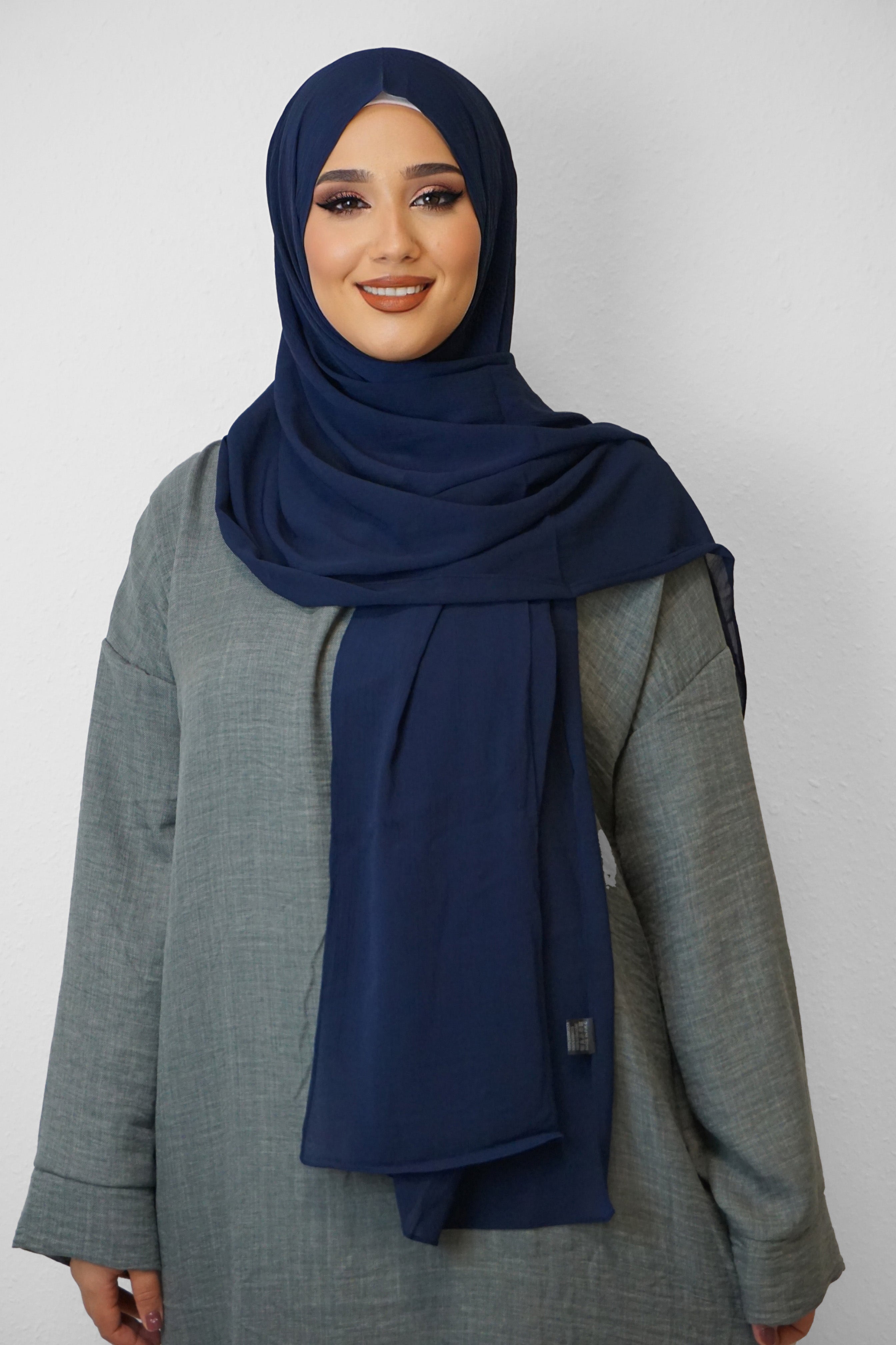 Crinkle Premium Chiffon Hijab Dunkelblau