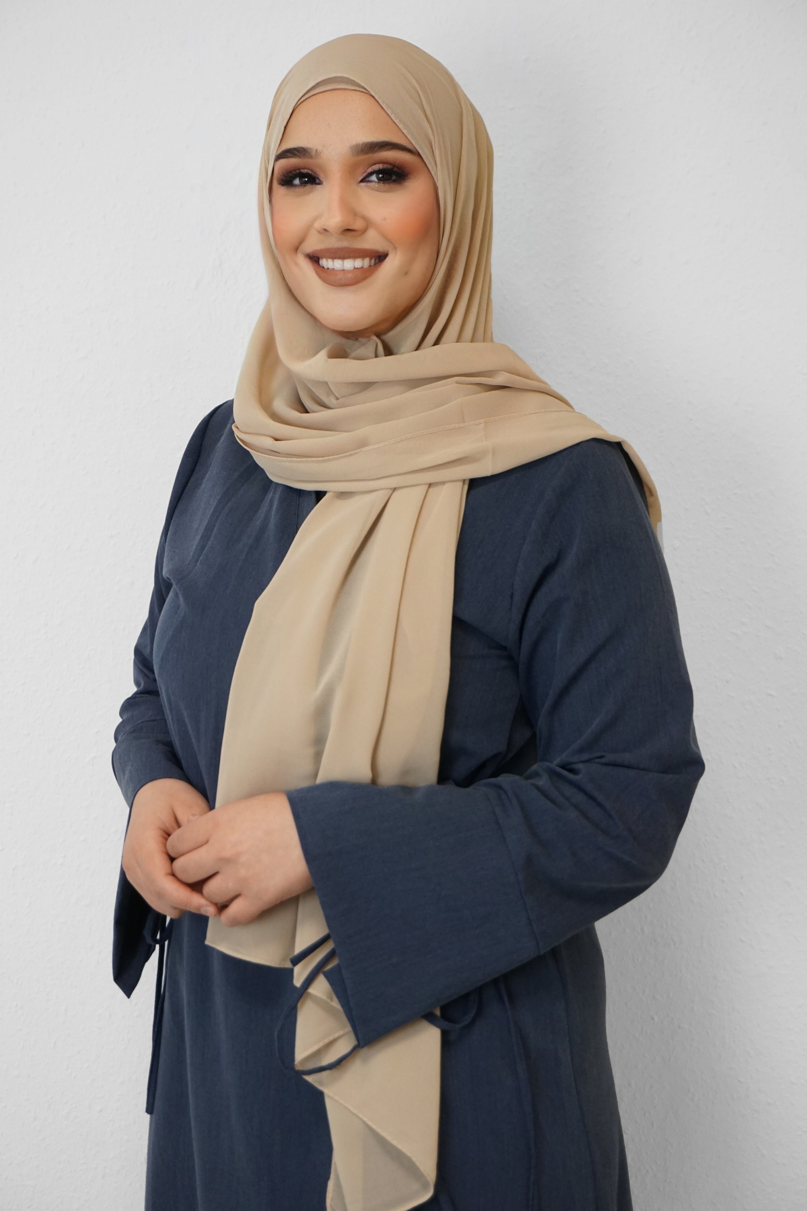 Chiffon Hijab Maira Beige 3