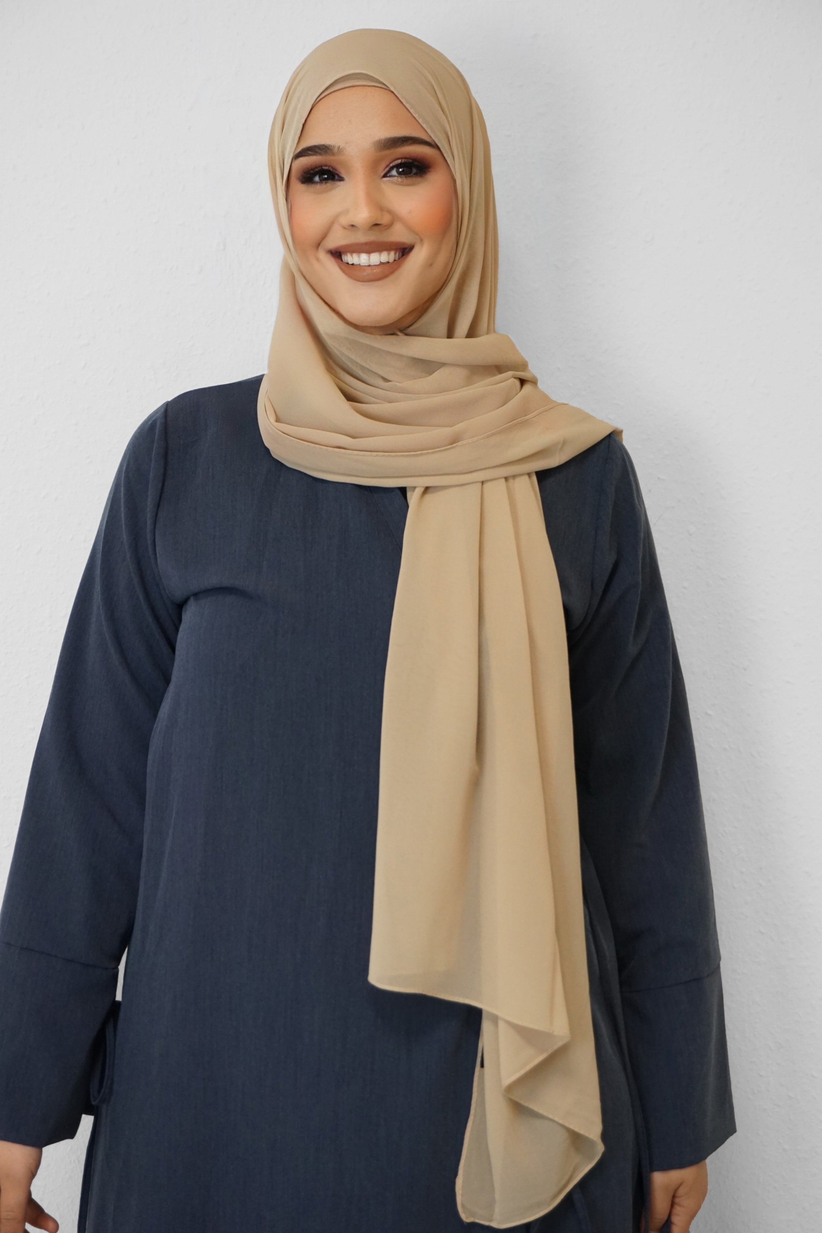 Chiffon Hijab Maira Beige 3