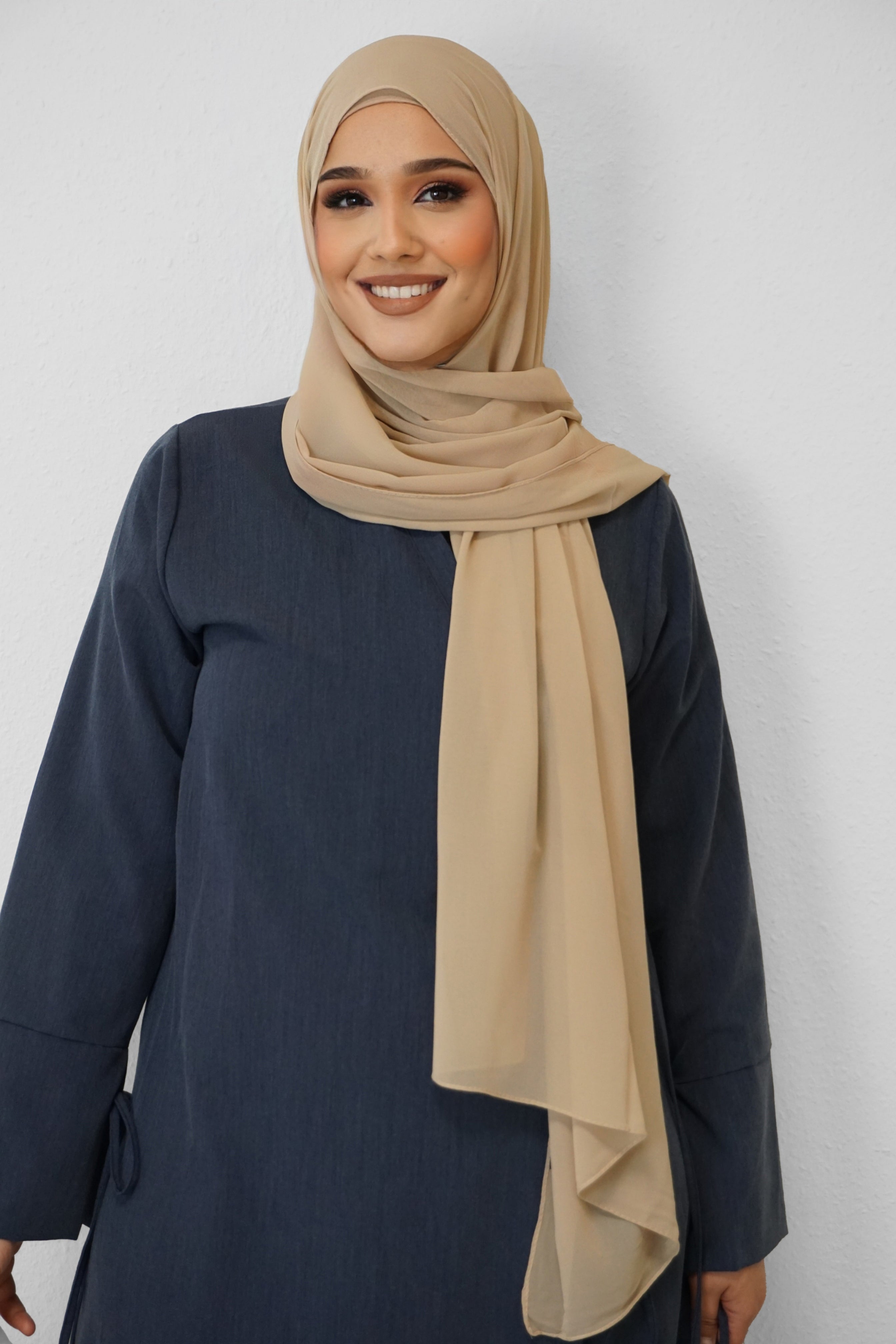 Chiffon Hijab Maira Beige 3