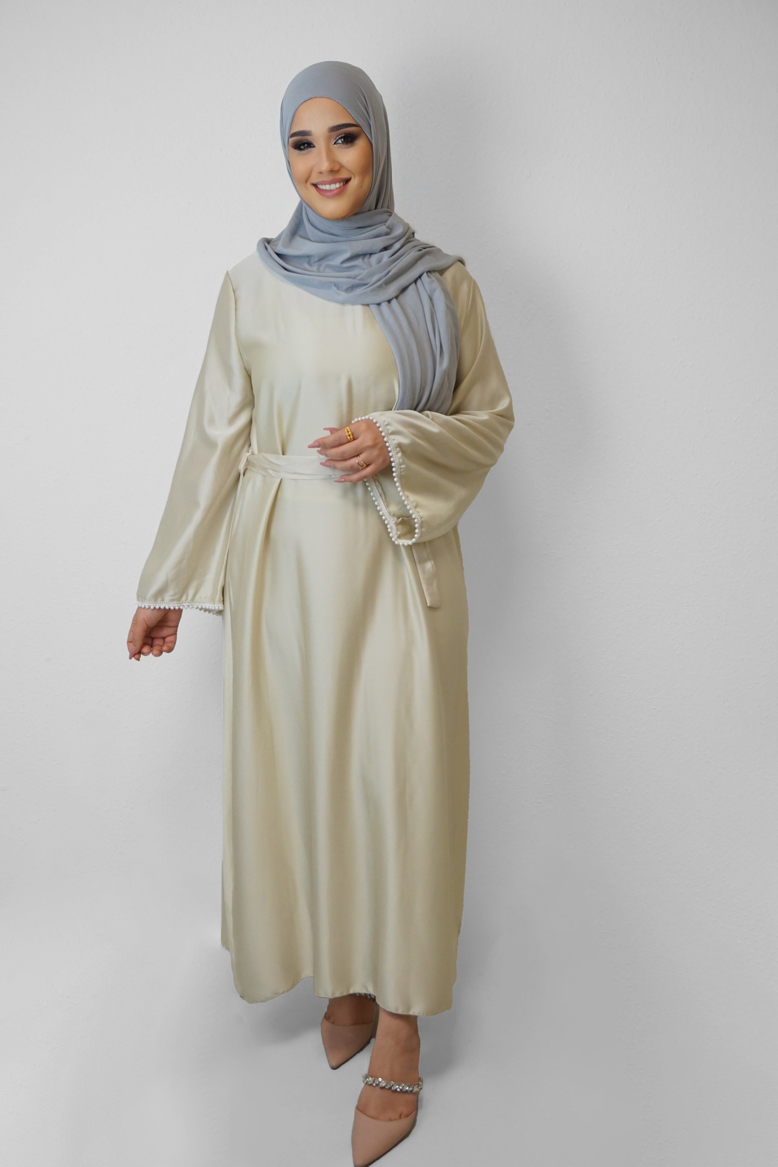 Elonora Abaya Beige