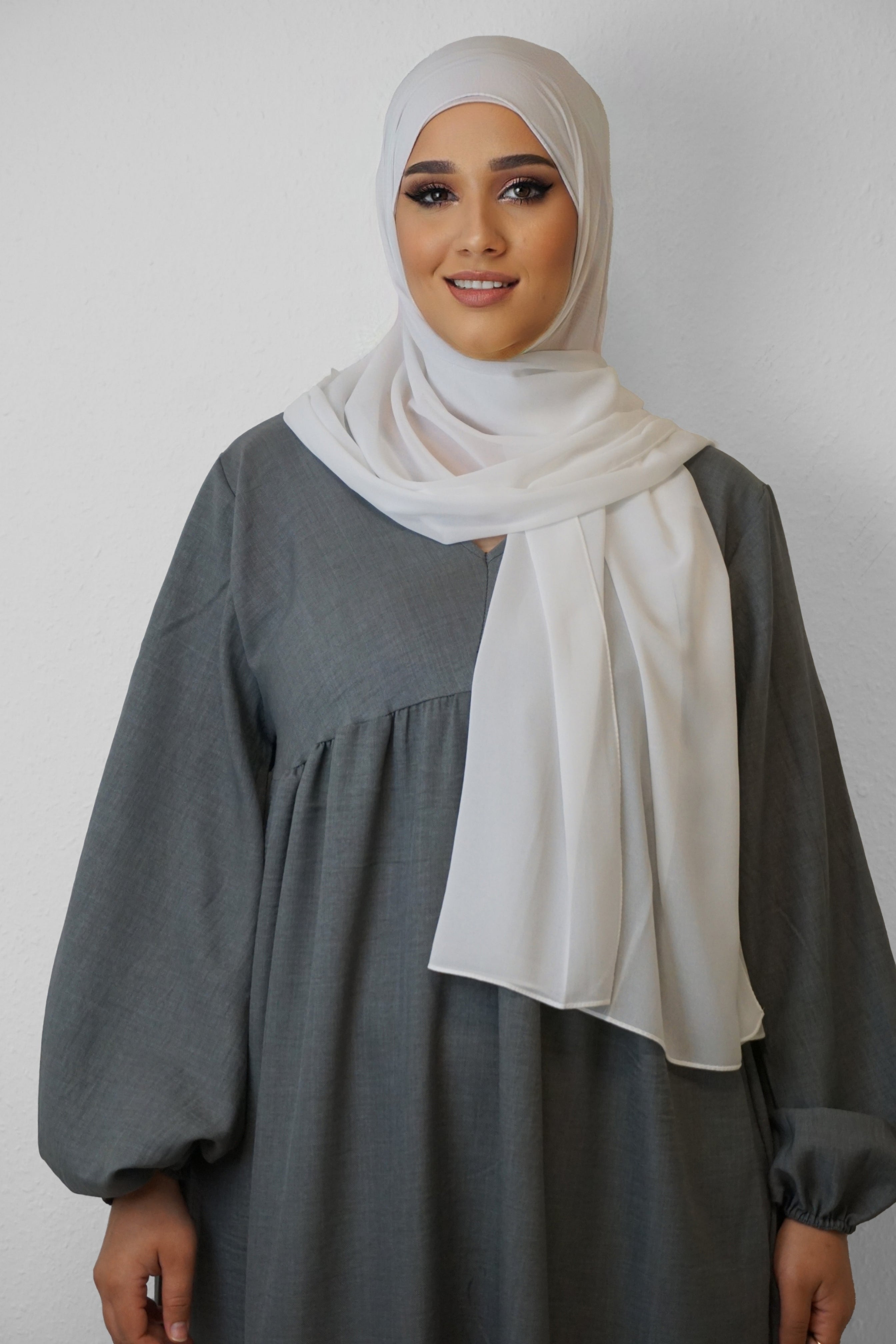 Chiffon Hijab Maira Creme