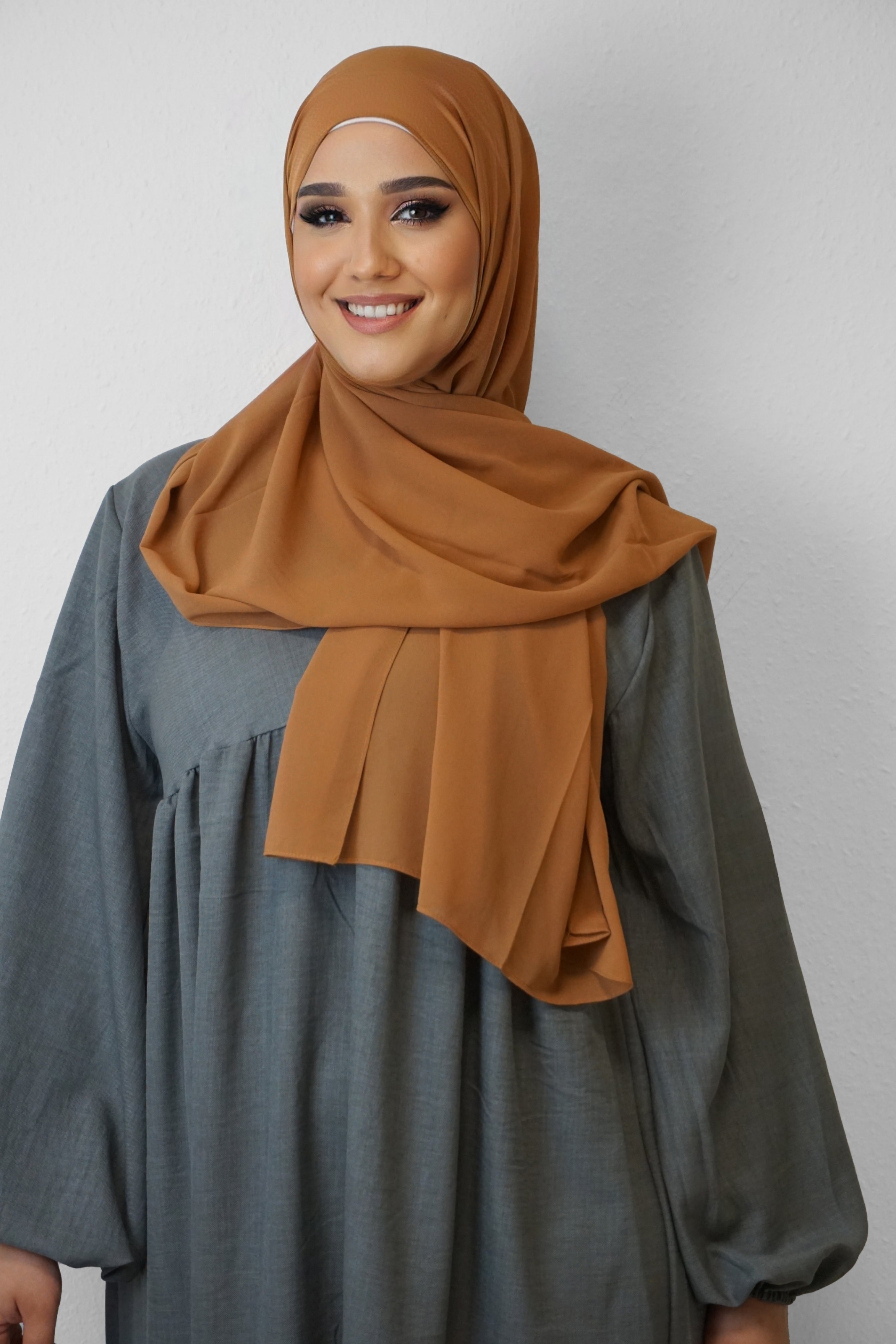 Chiffon Hijab Maira Dark-Camel