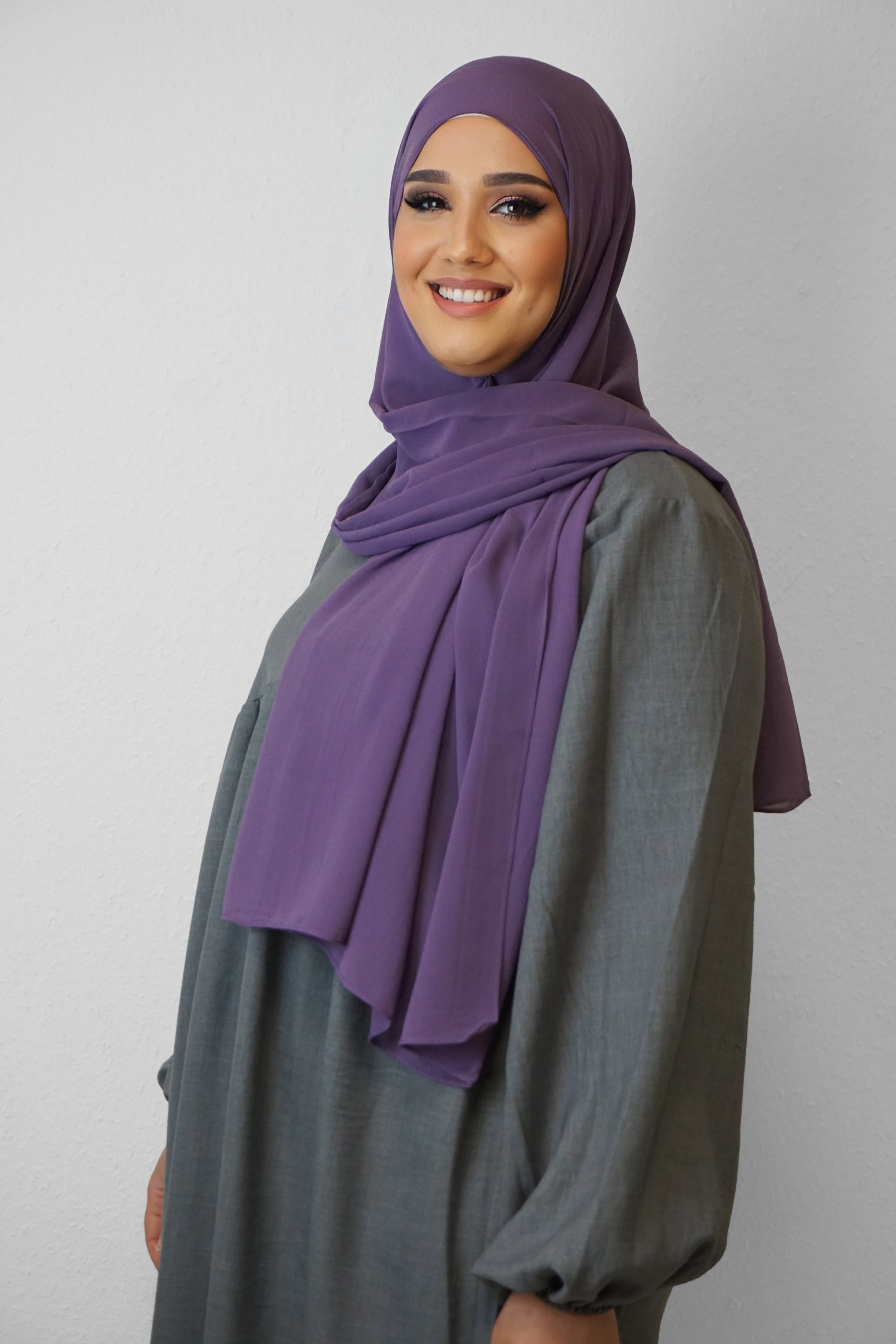 Chiffon Hijab Maira Dark-Lila