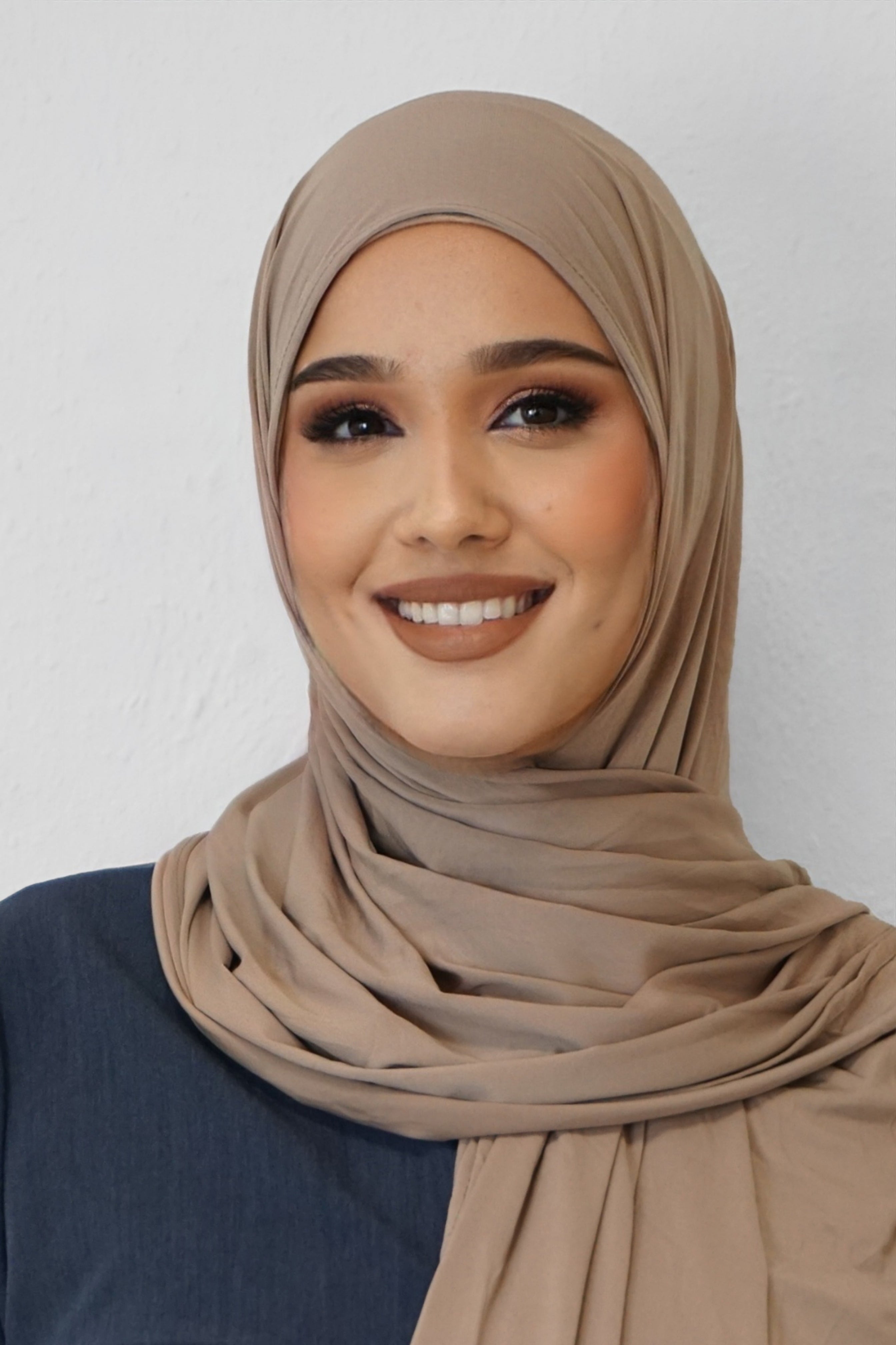 Premium Jersey Deluxe Hijab Dark-Taupe
