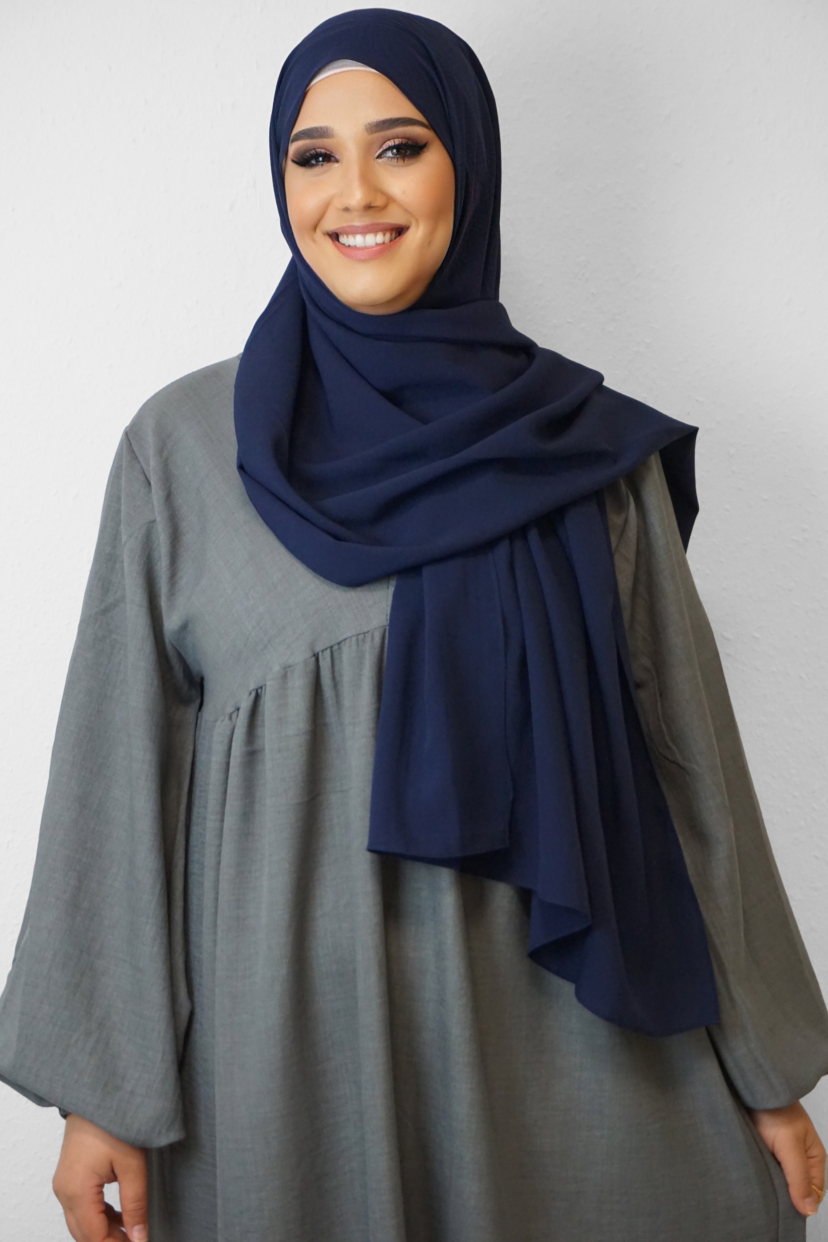 Crep Hijab Dunkelblau