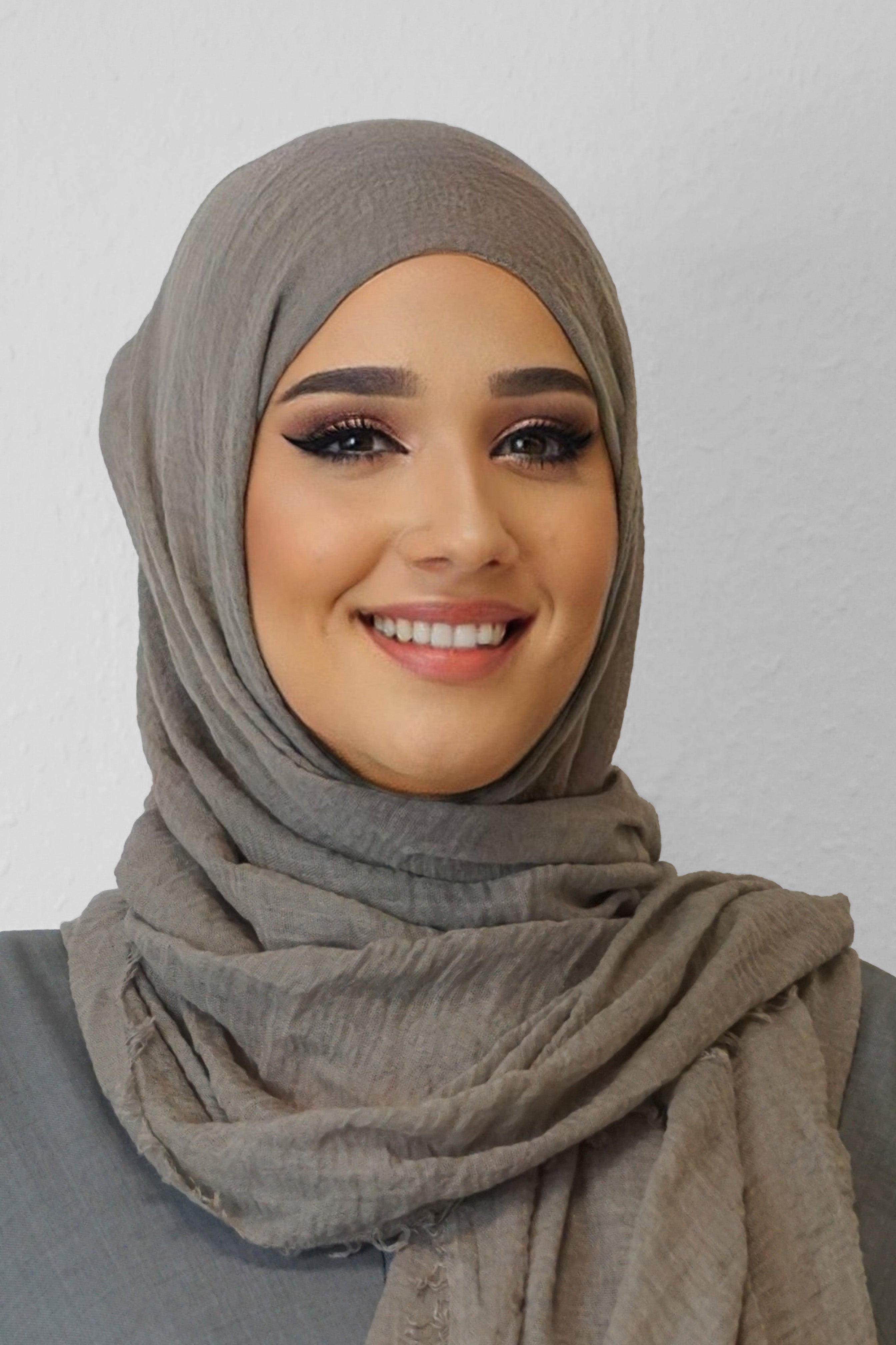Daily Hijab Dalia Dark-Taupe