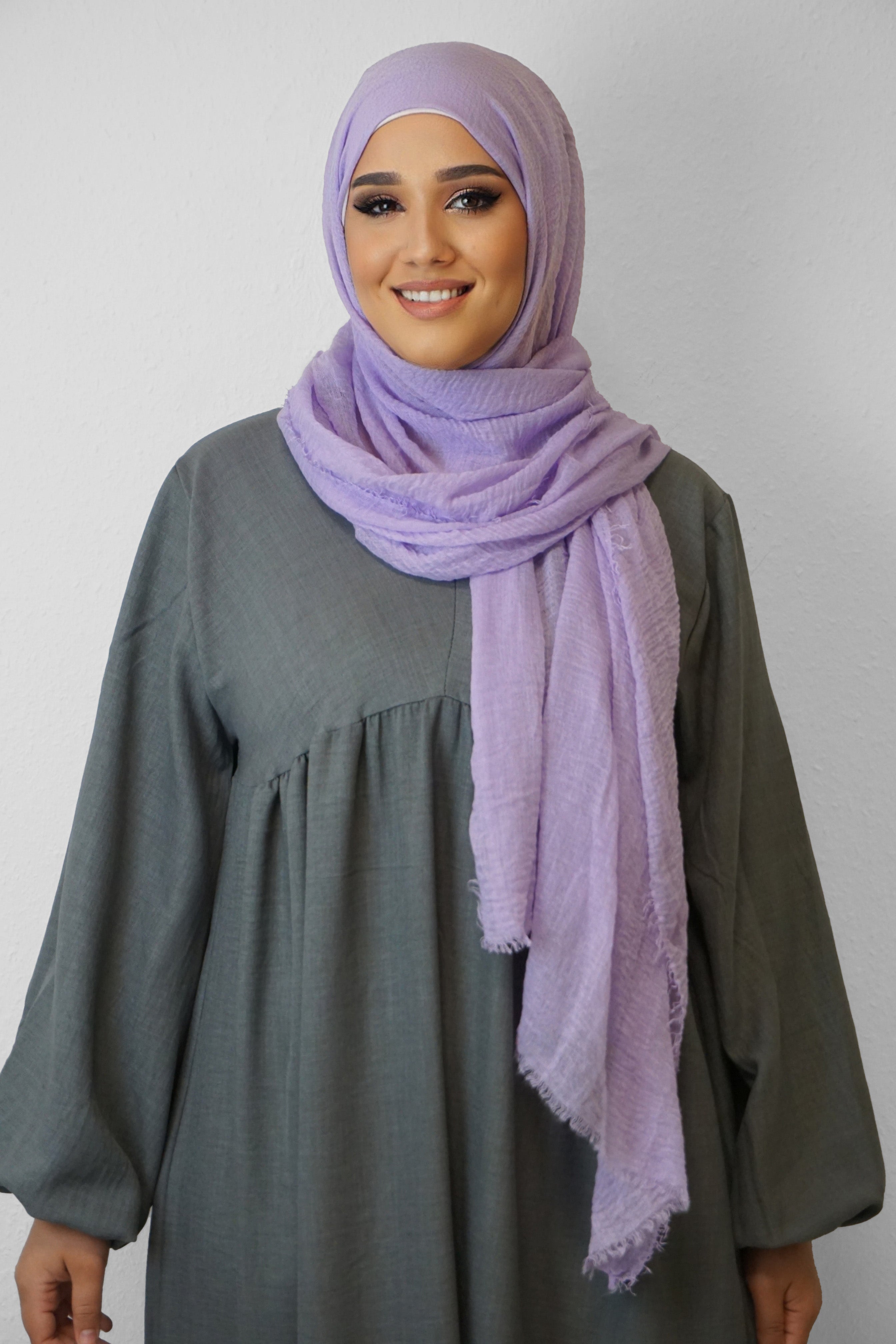 Daily Hijab Dalia Dark-Flieder