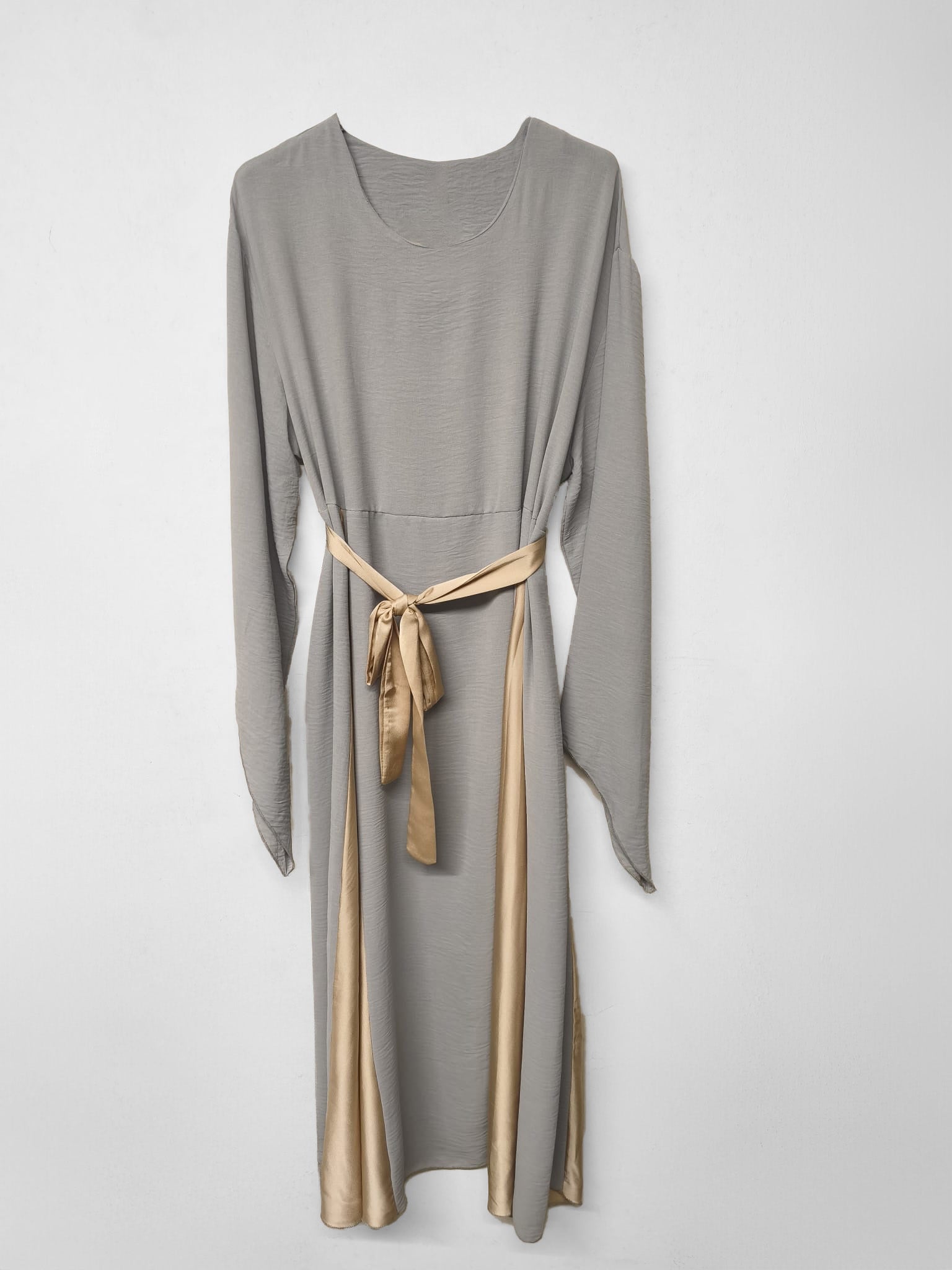 Abaya Liora Grau