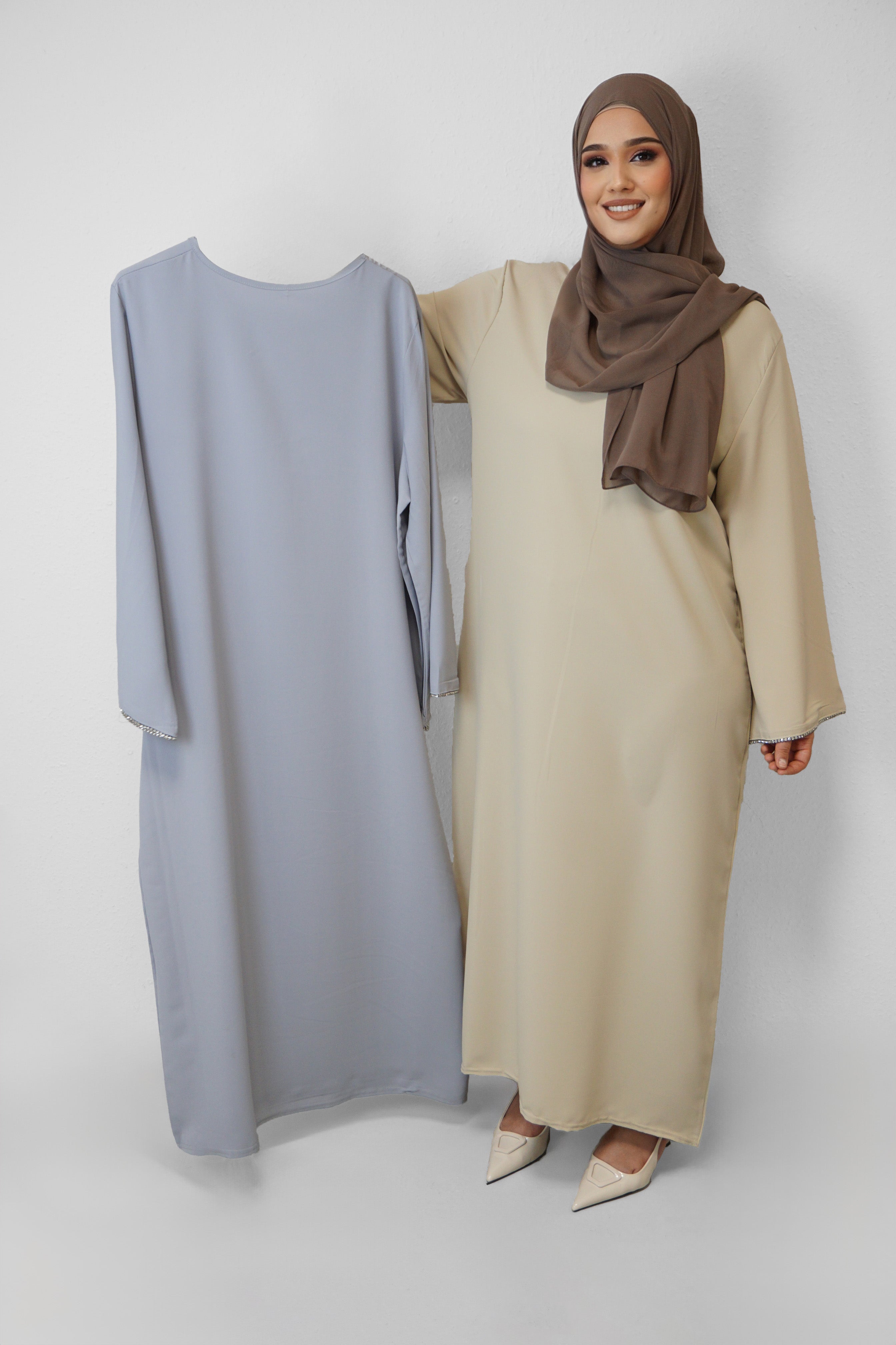 Abaya Zarka Hellgrau