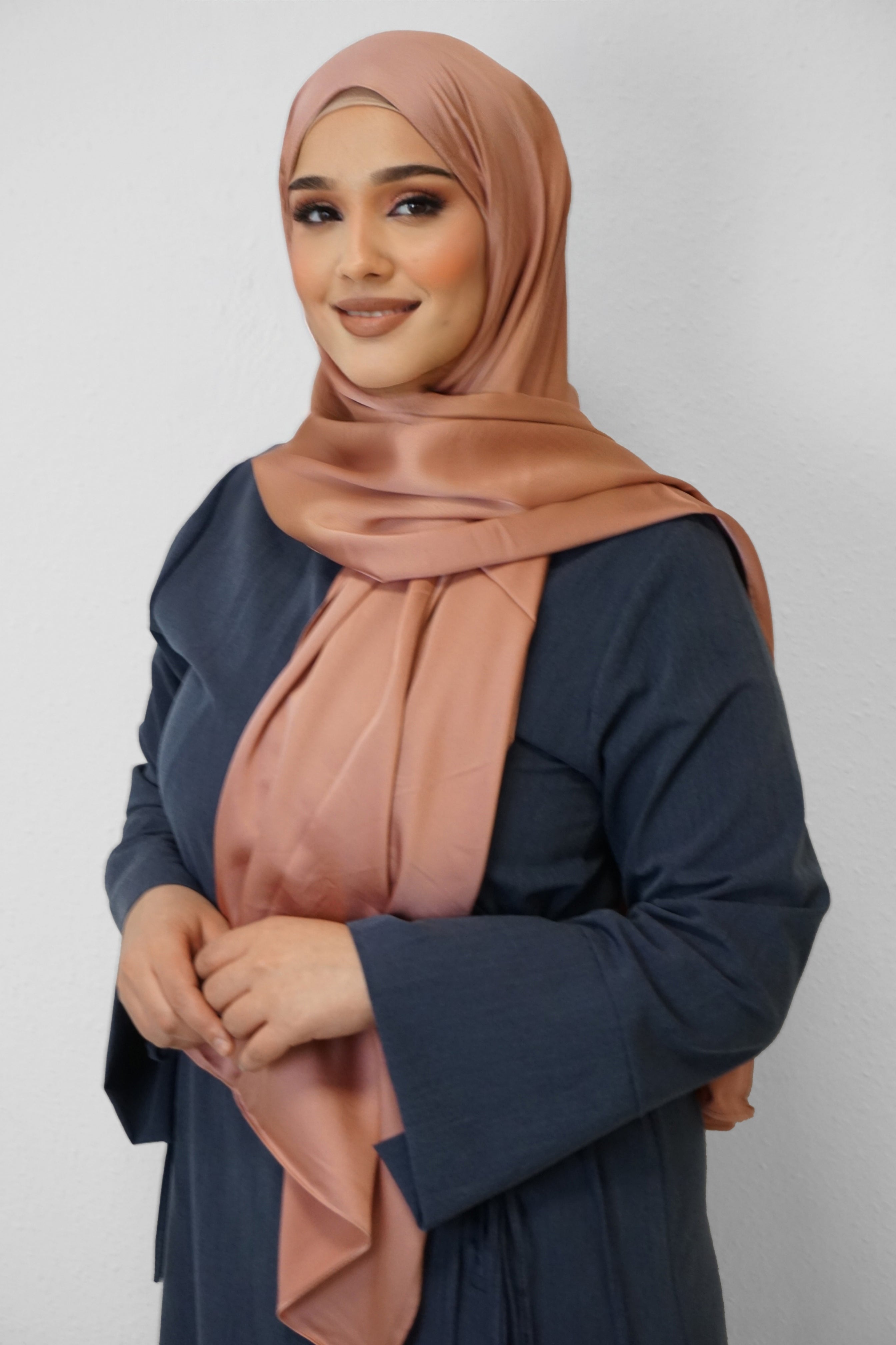 Satin Classic Hijab Lachsrosa