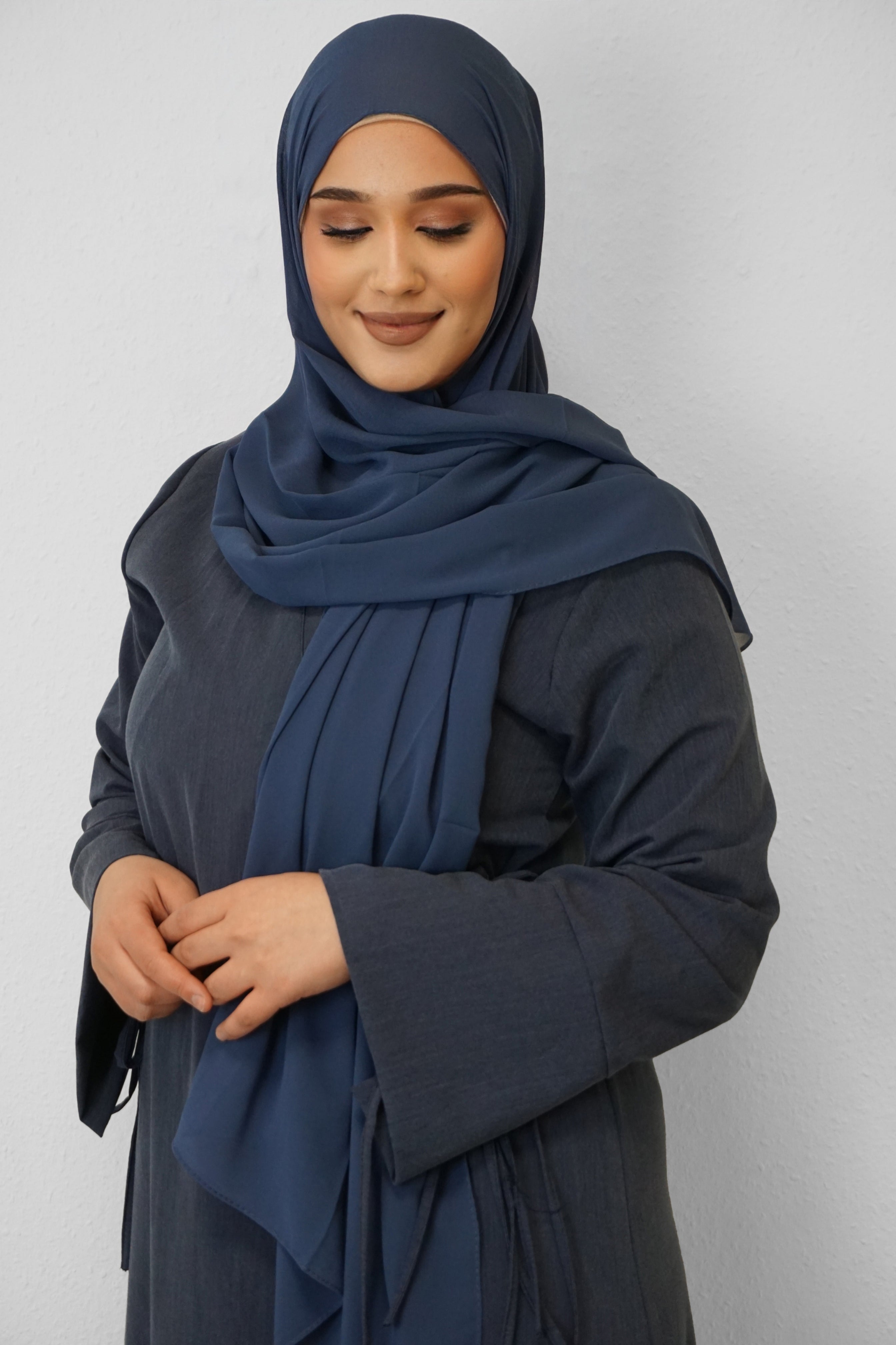 Chiffon Hijab Maira Jeansblau 3