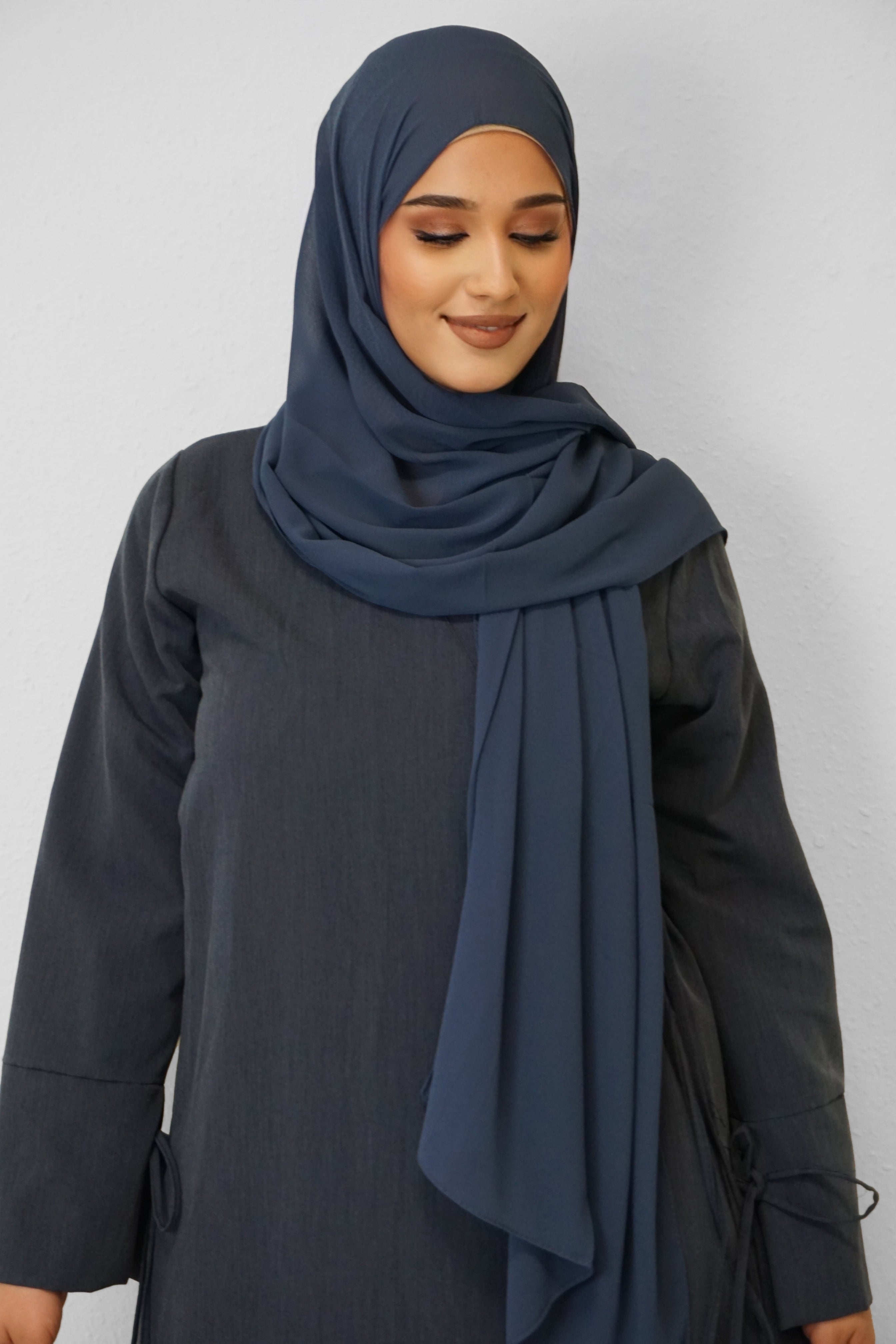 Chiffon Hijab Maira Jeansblau 3