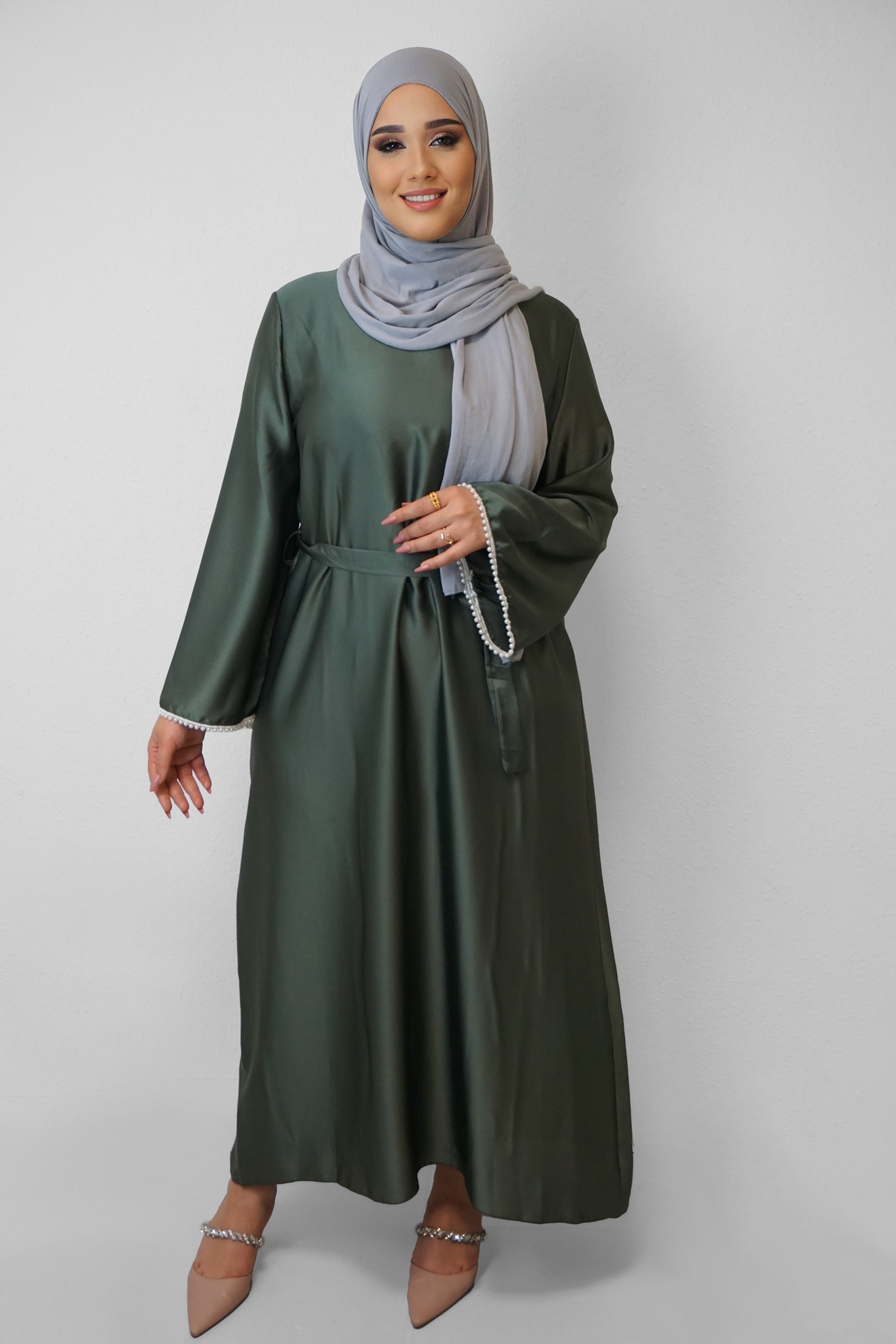 Elonora Abaya Oliv
