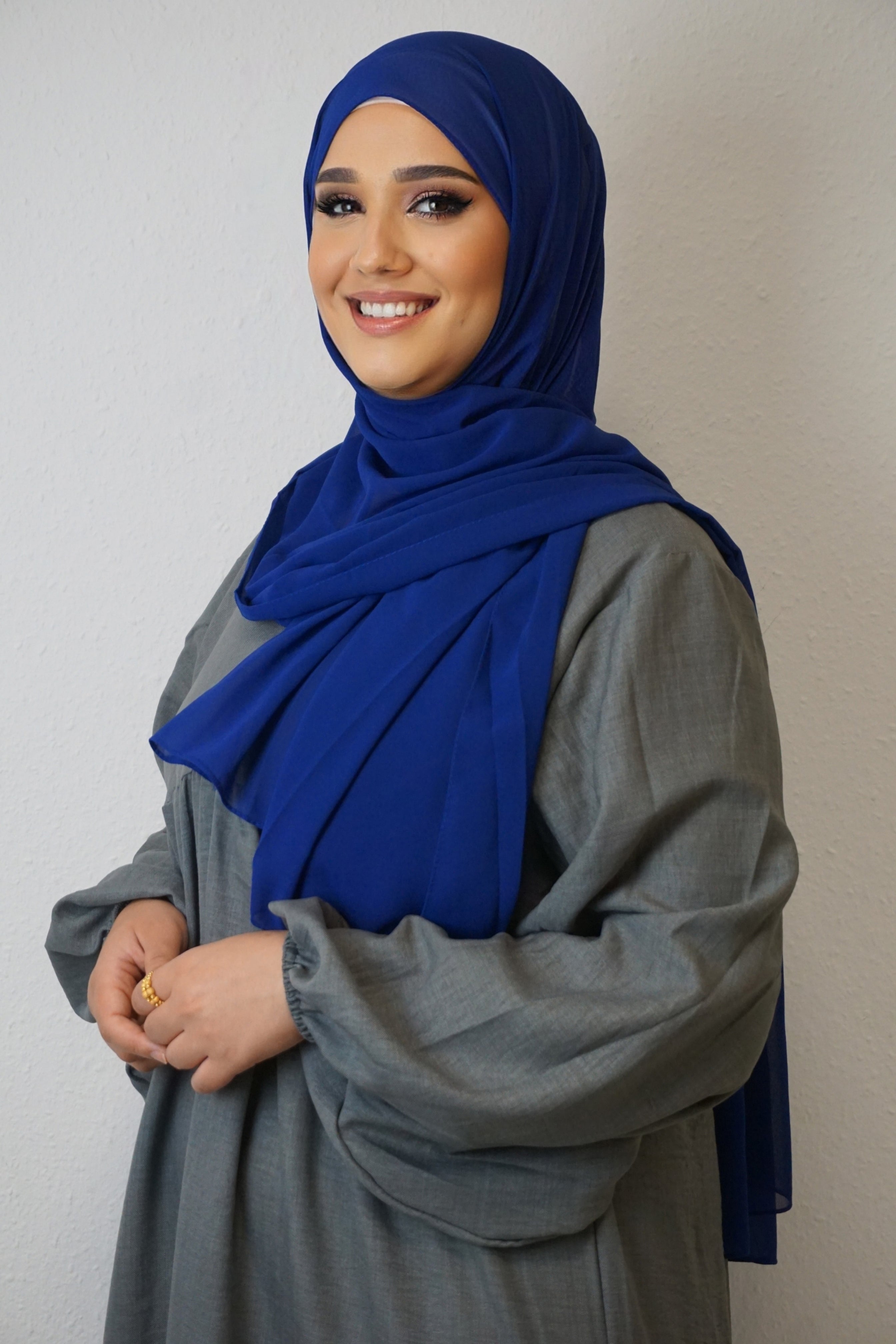 Chiffon Hijab Maira Royalblau