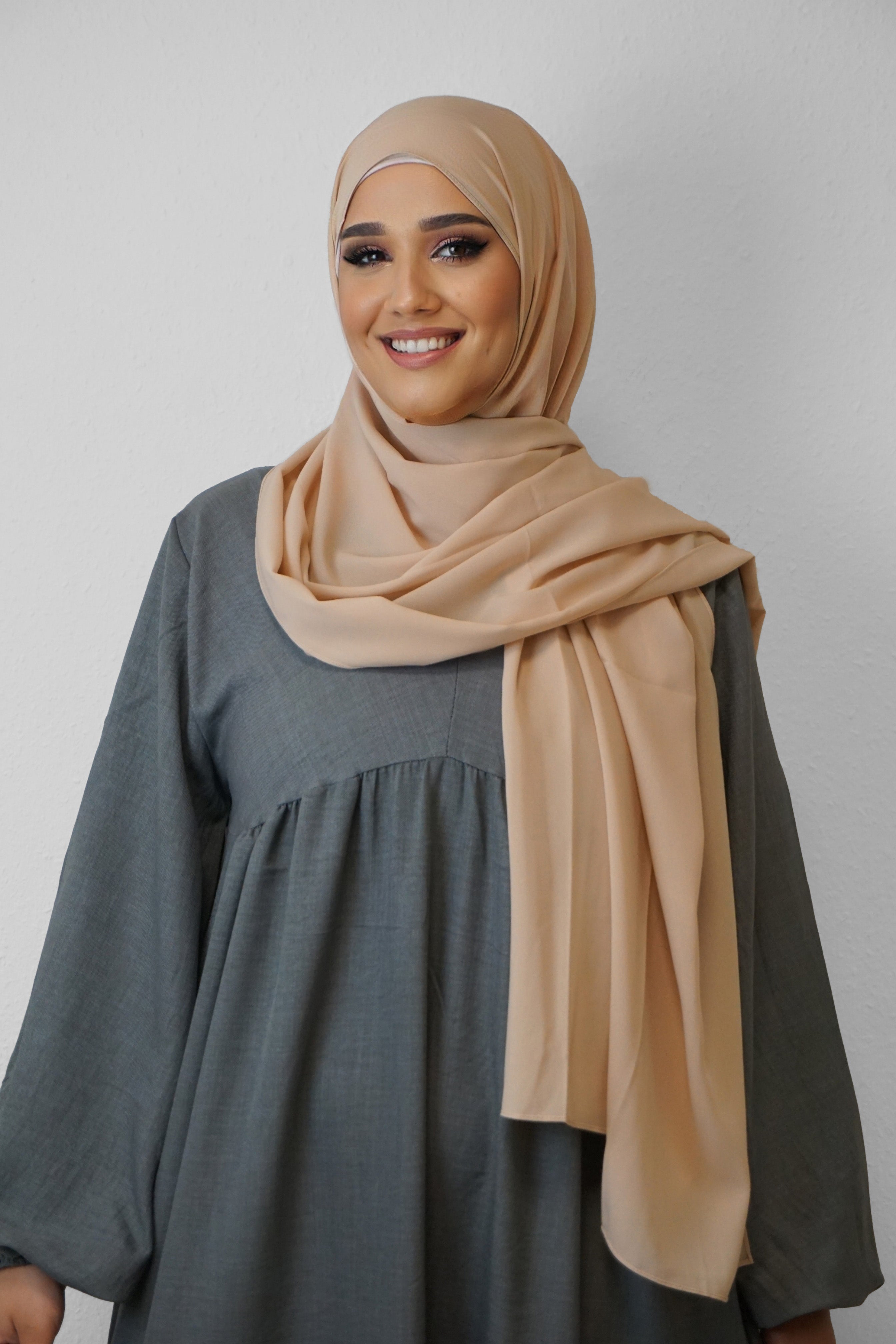 Crep Hijab Sand